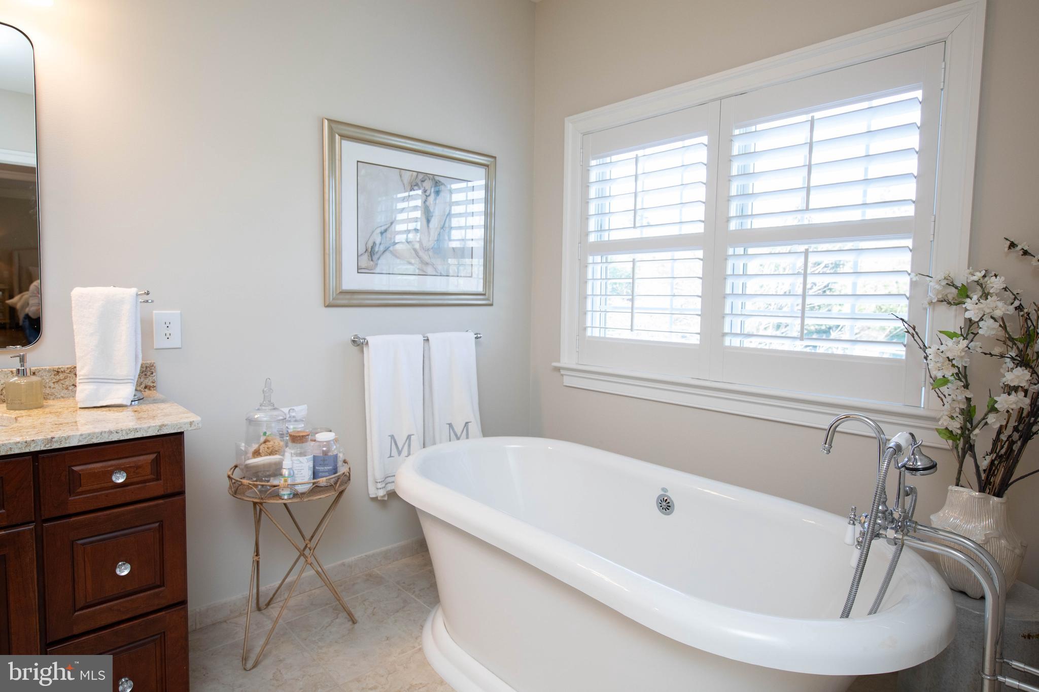 APPLEWOOD ESTATES - Residential