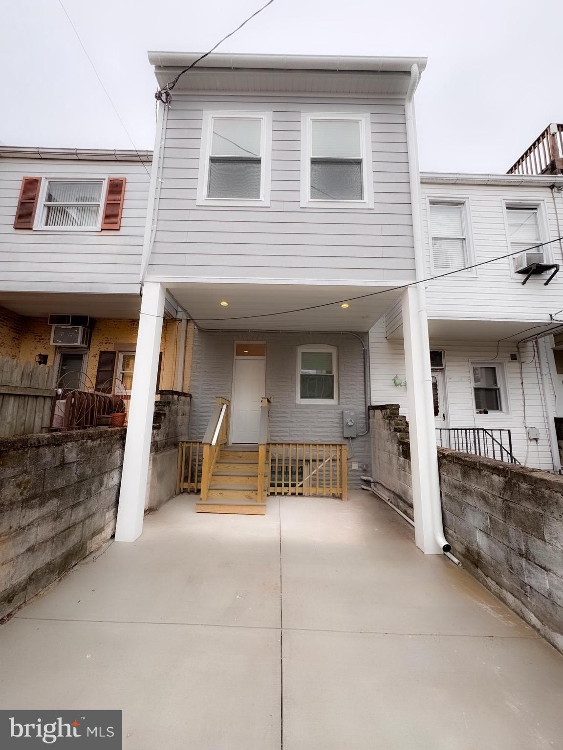 704 S CONKLING STREET