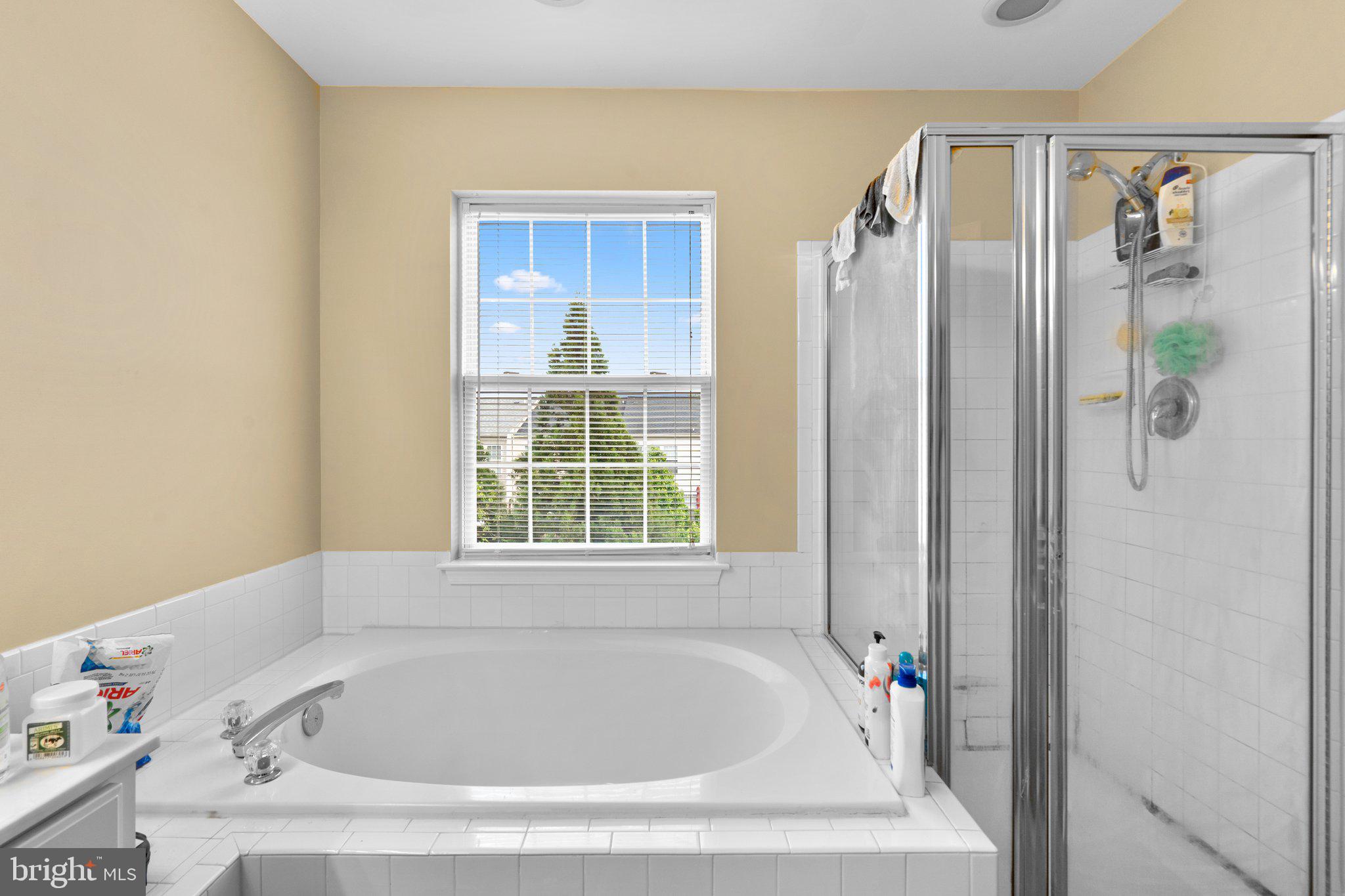 OATLAND FARM - Residential Lease