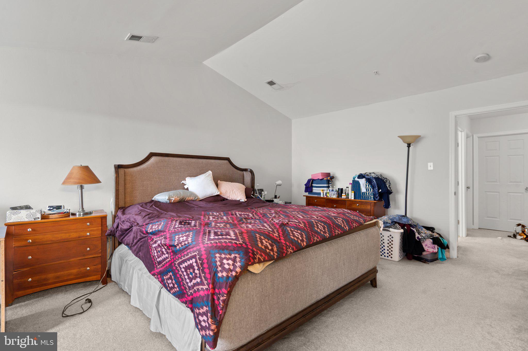 OATLAND FARM - Residential Lease