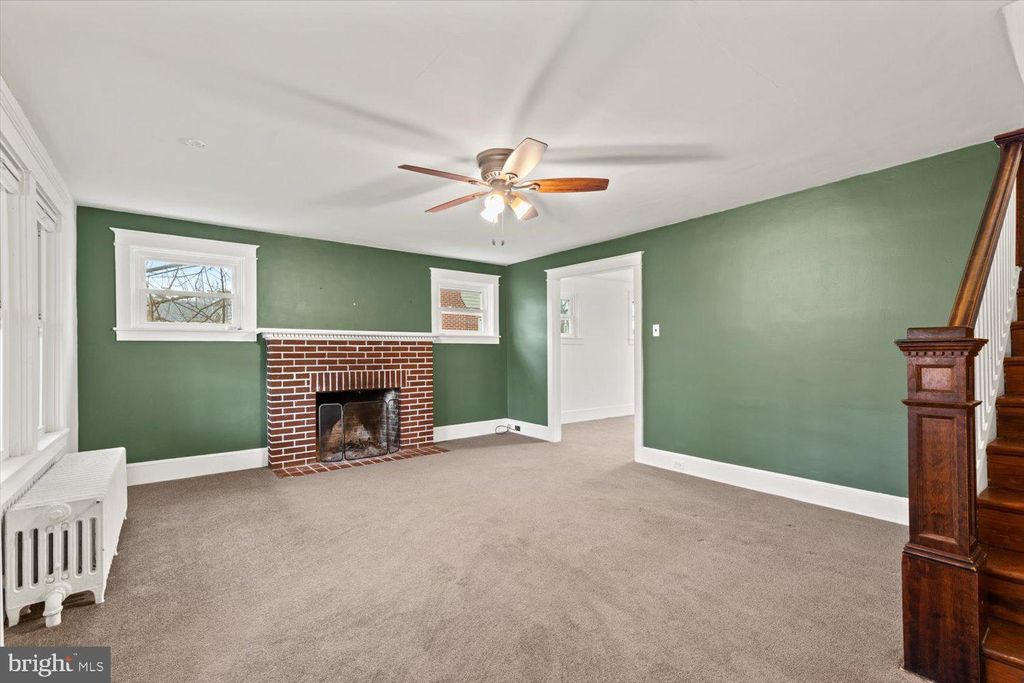 Photo of 117 W STATE ST, QUARRYVILLE, PA 17566 (MLS # PALA2030018)