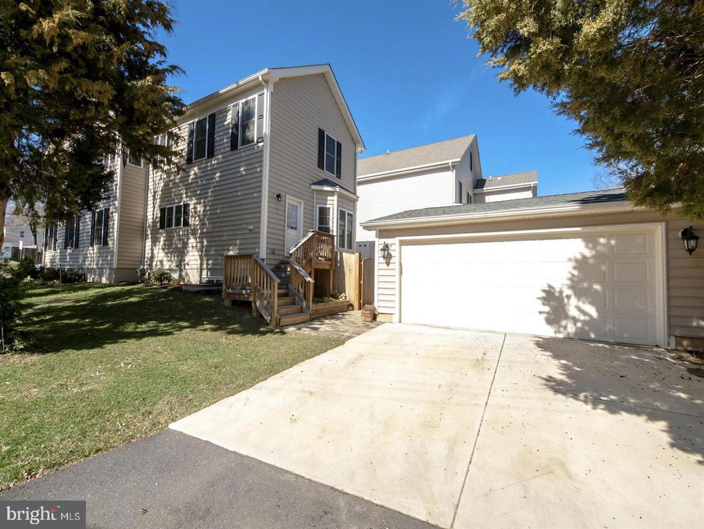 FAIRFAX HEIGHTS - Residential Lease