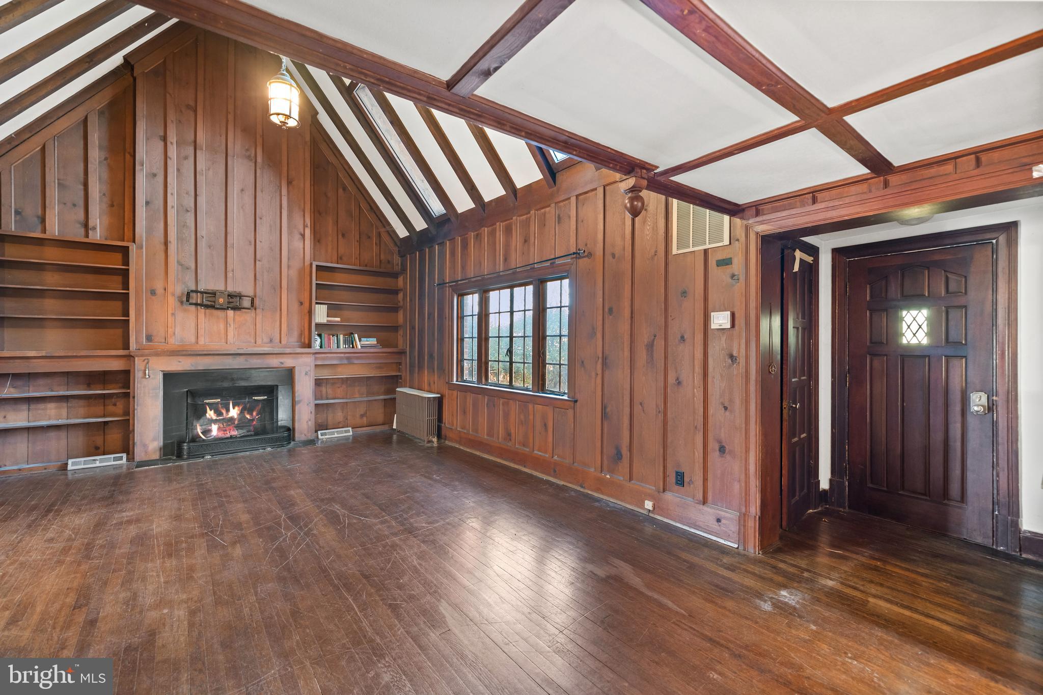 COUNTRY CLUB GROVE - Residential