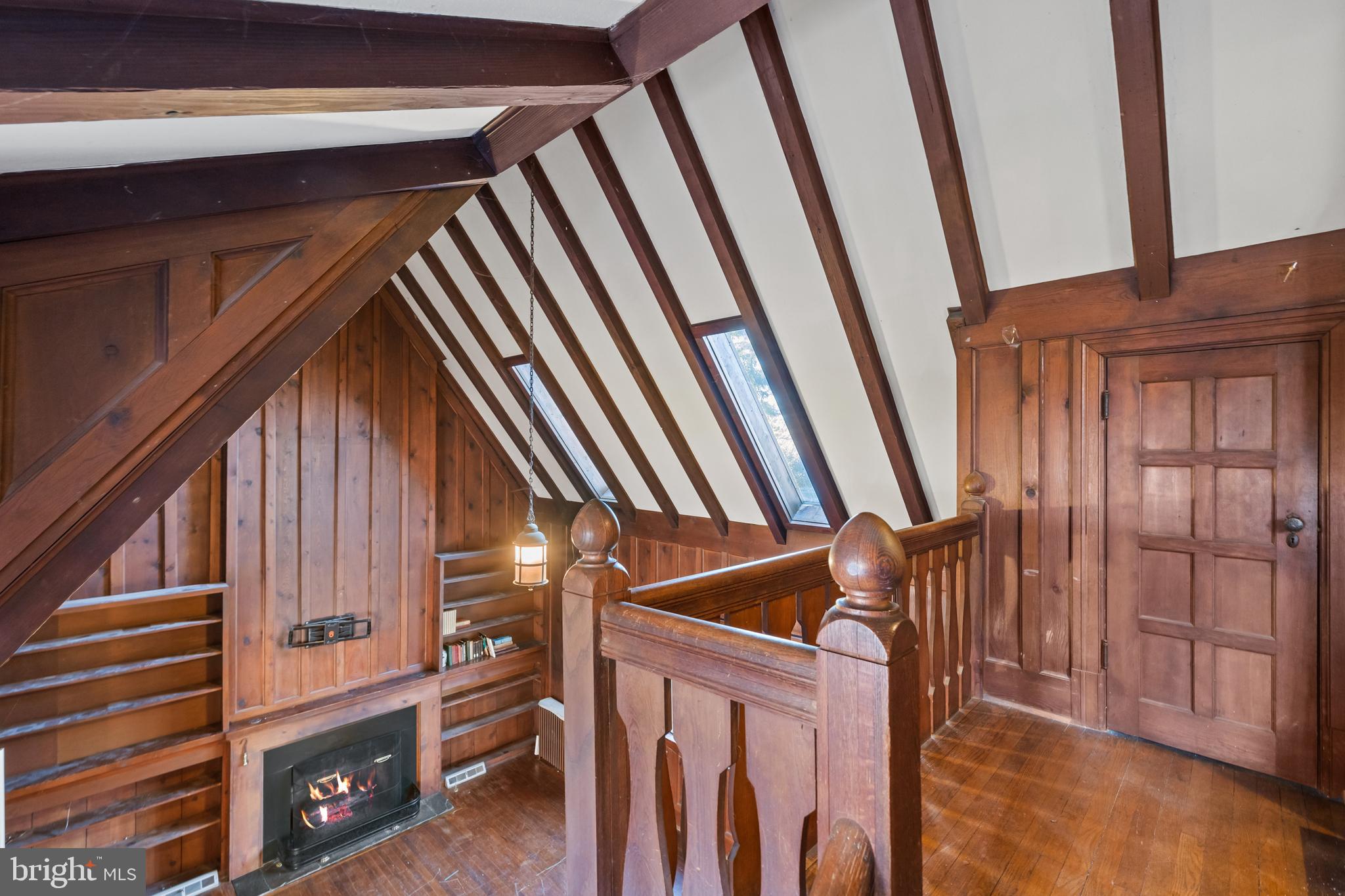 COUNTRY CLUB GROVE - Residential