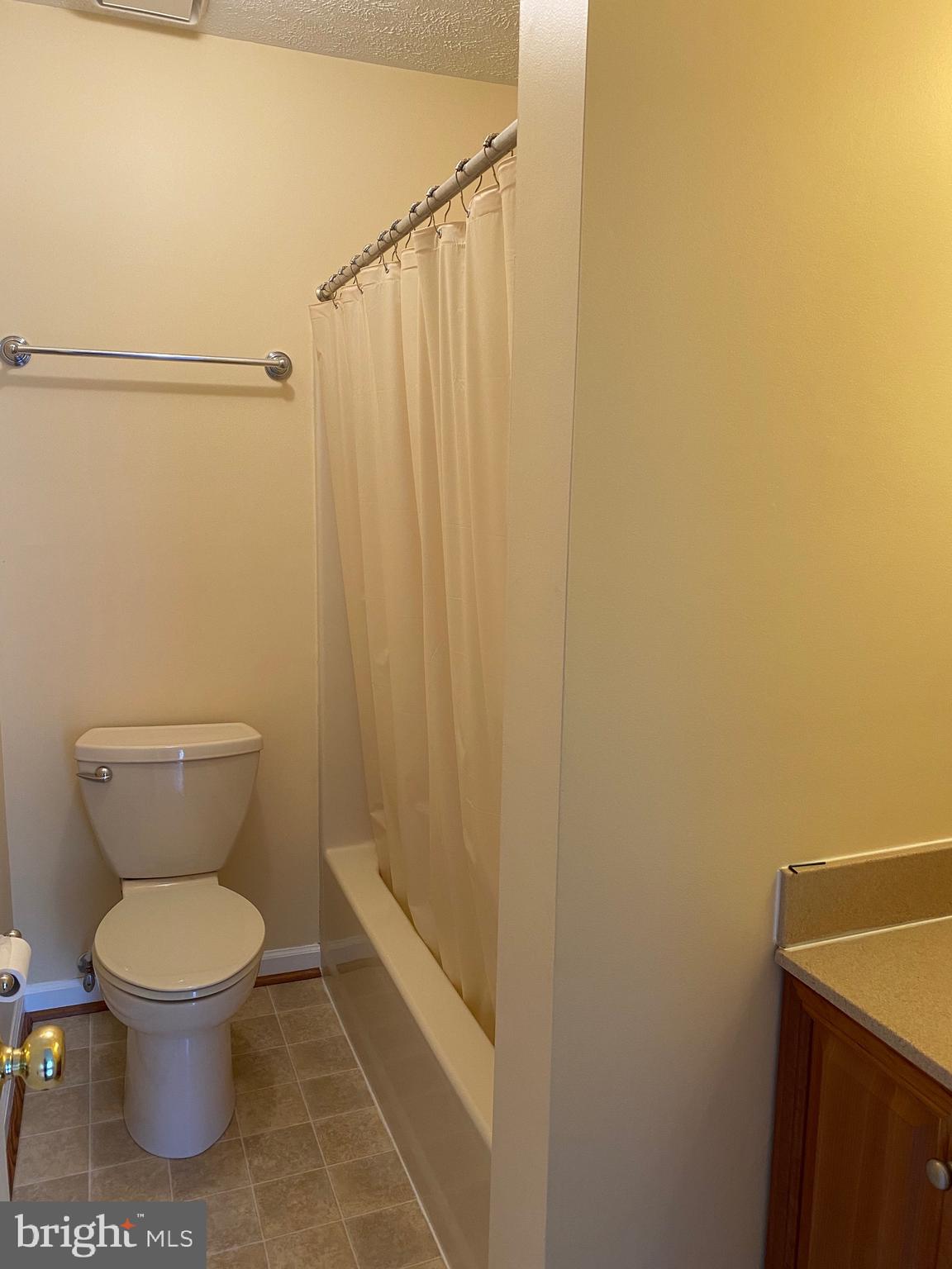 MALLARDS LANDING - Residential Lease