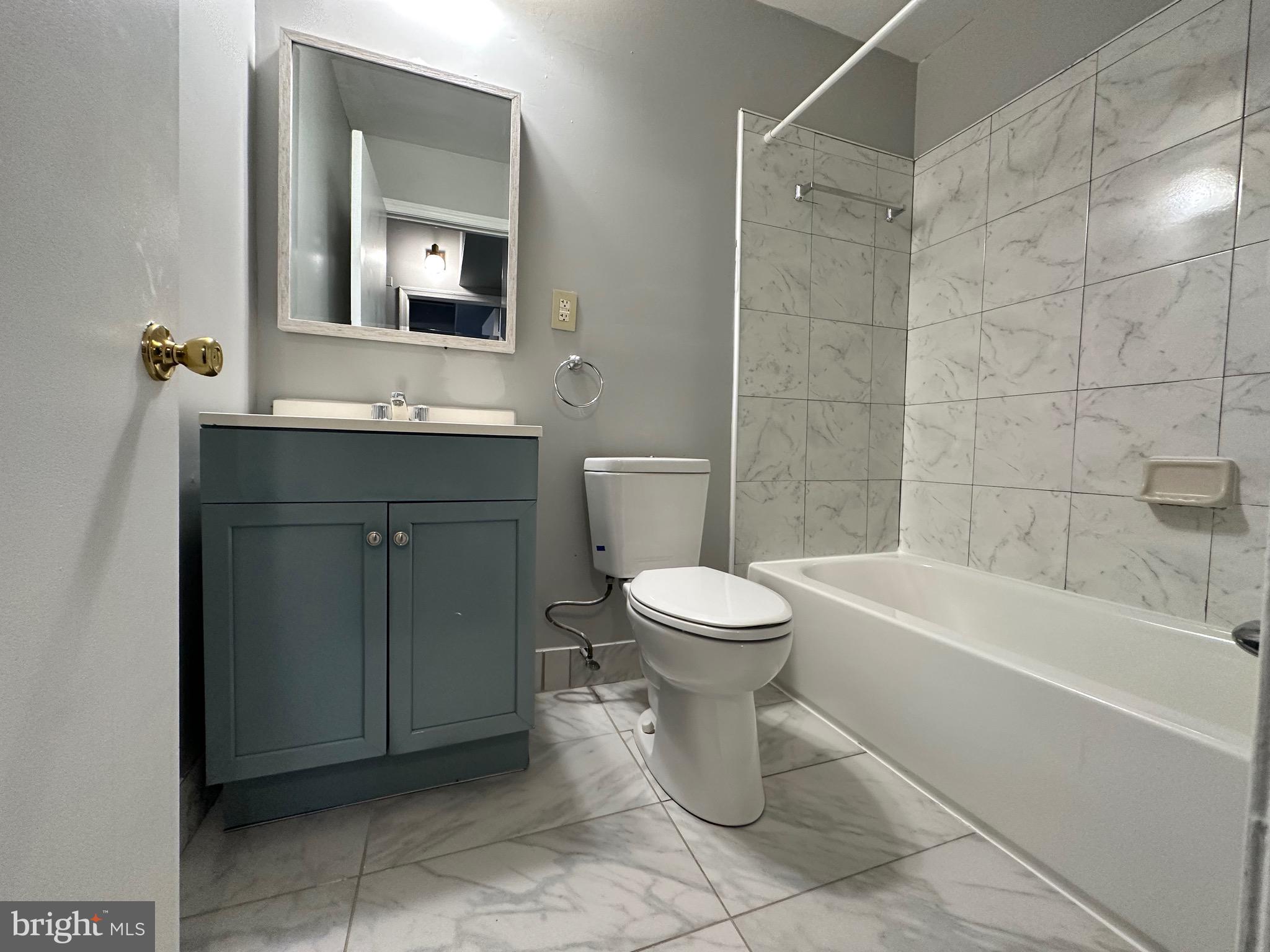 FRENCHMANS CREEK - Residential Lease