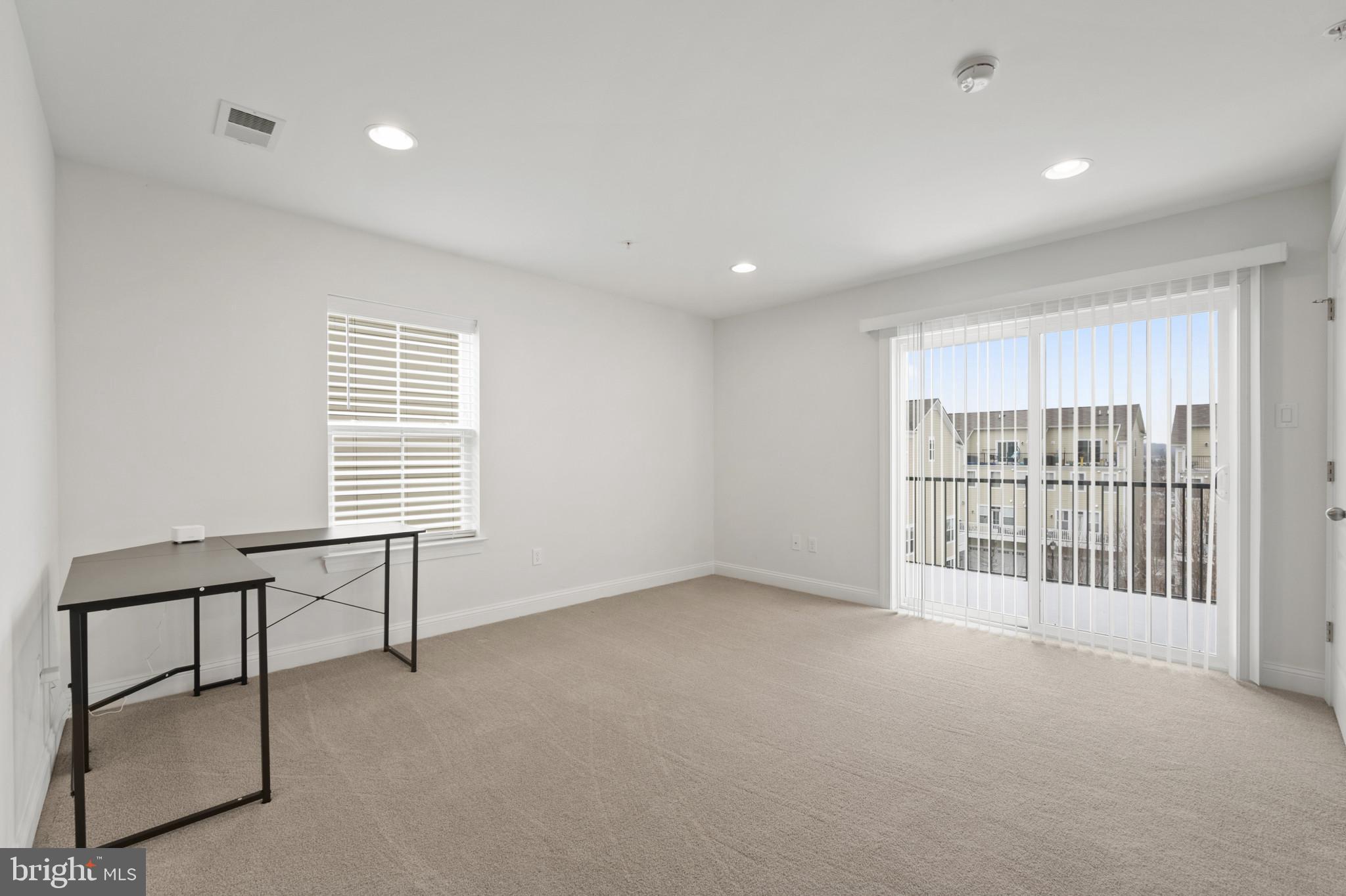 ANNAPOLIS TOWNES AT NEAL FARM - Residential