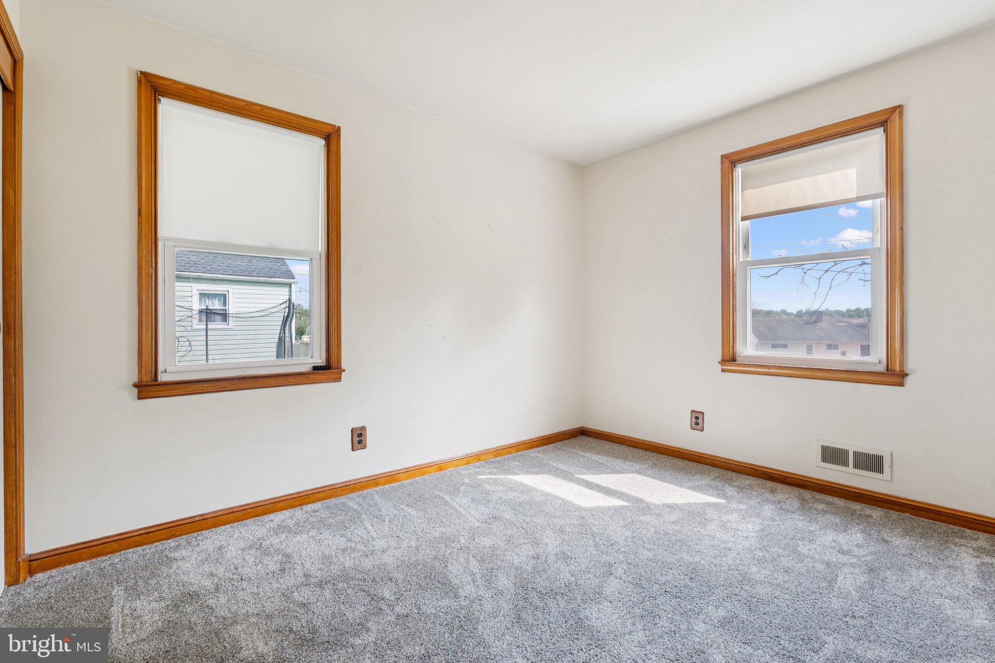 OAKLEIGH - Residential