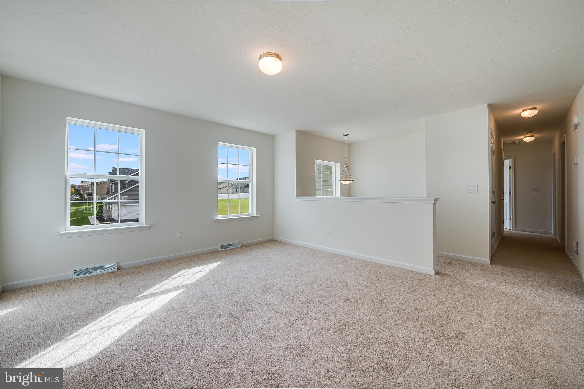 JACKSON HEIGHTS - Residential