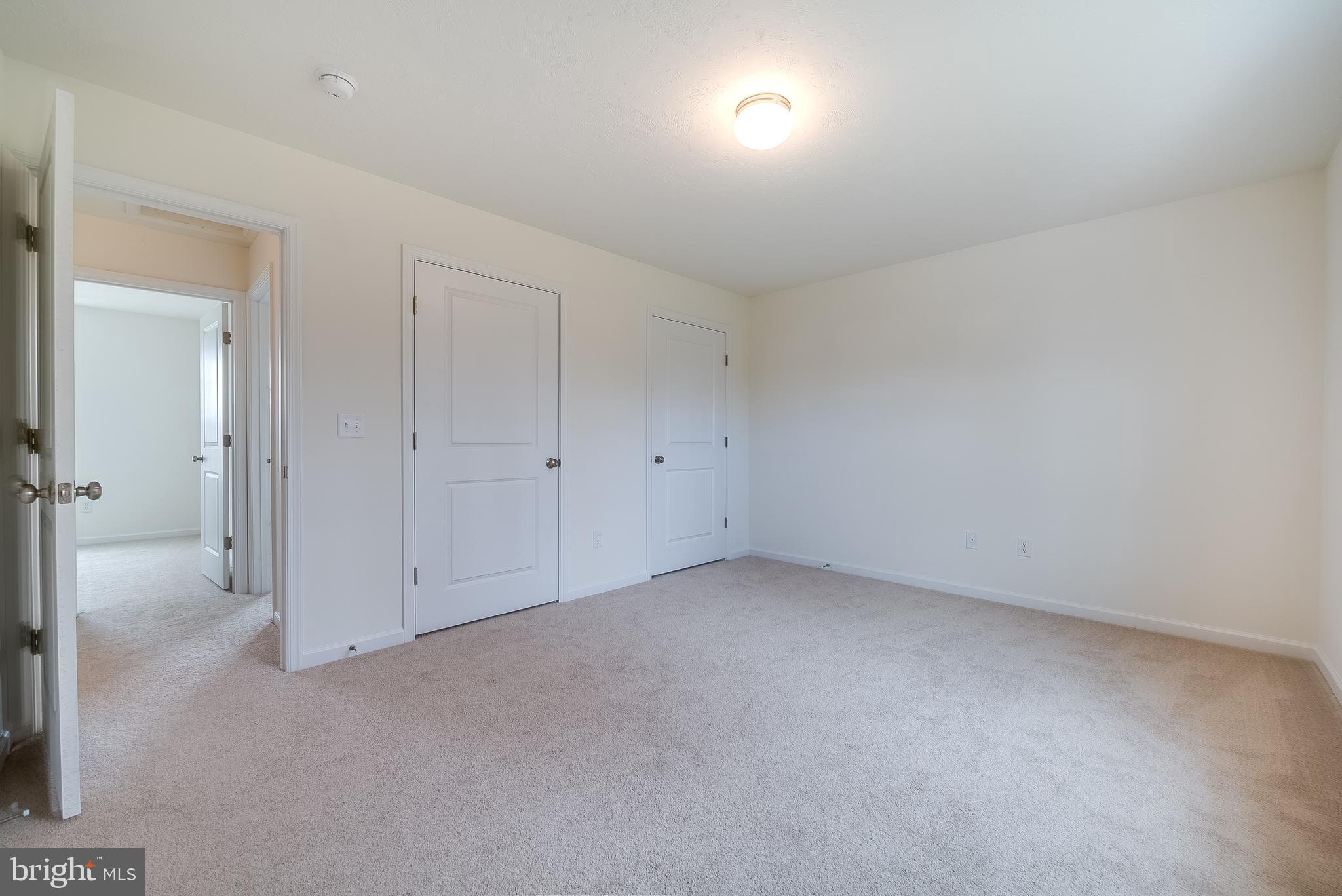 JACKSON HEIGHTS - Residential