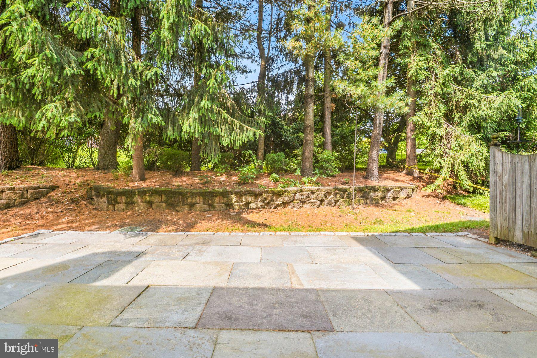 THE CLOISTERS AT CHARLES - Residential