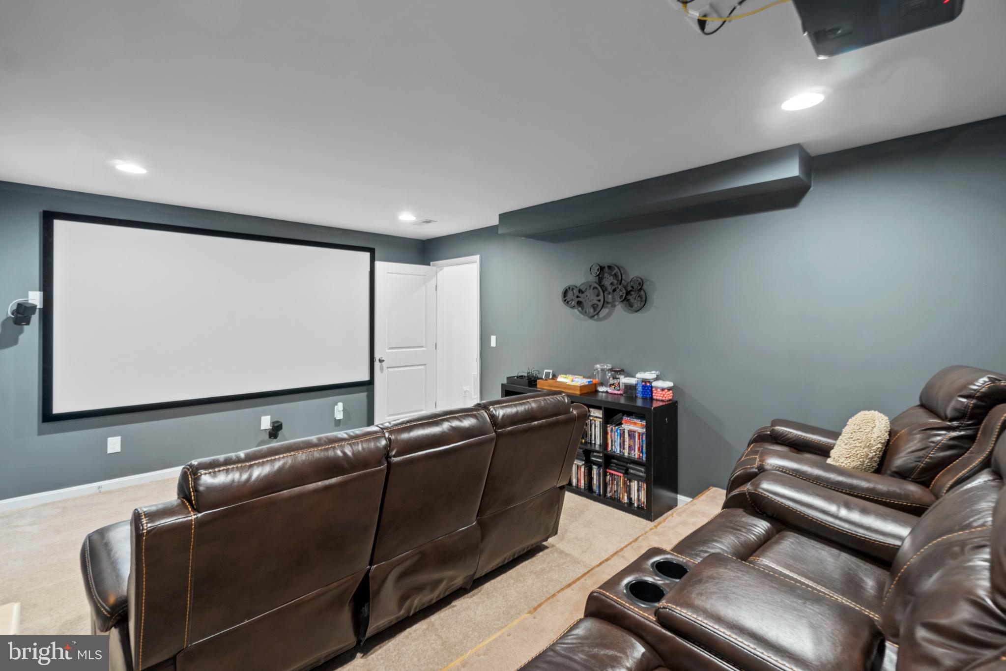 COPPER MILL ESTATES - Residential