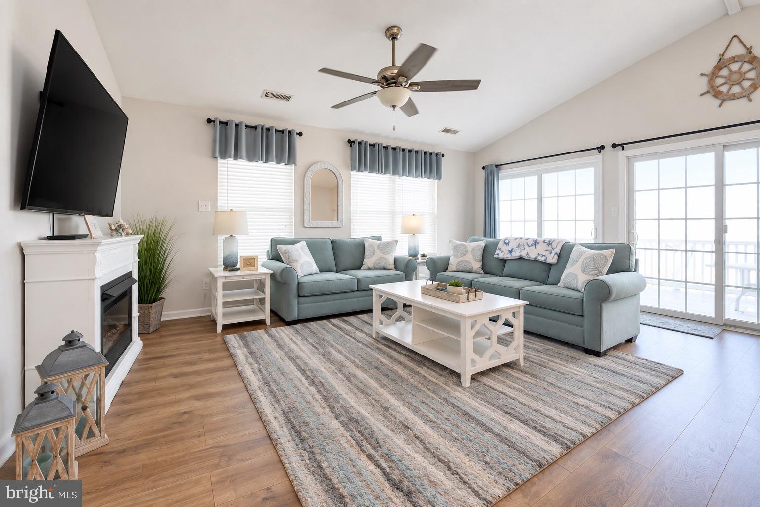 404 E 5TH AVENUE D201