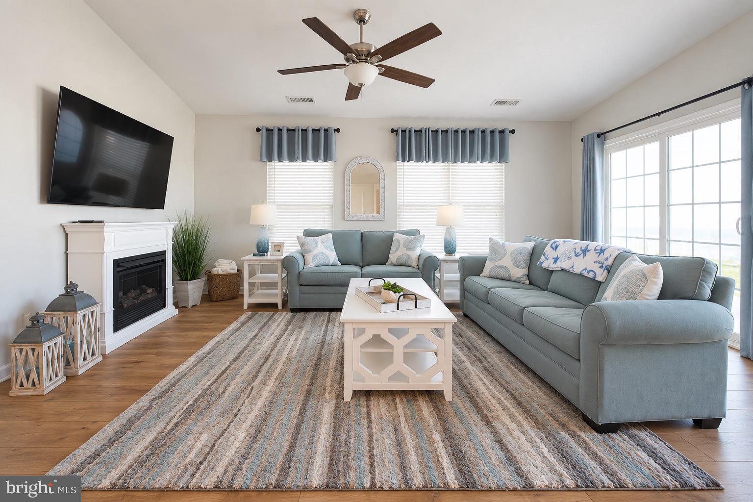 404 E 5TH AVENUE D201