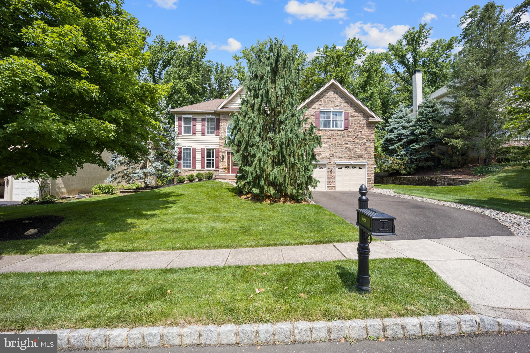 BUCKINGHAM FOREST - Residential