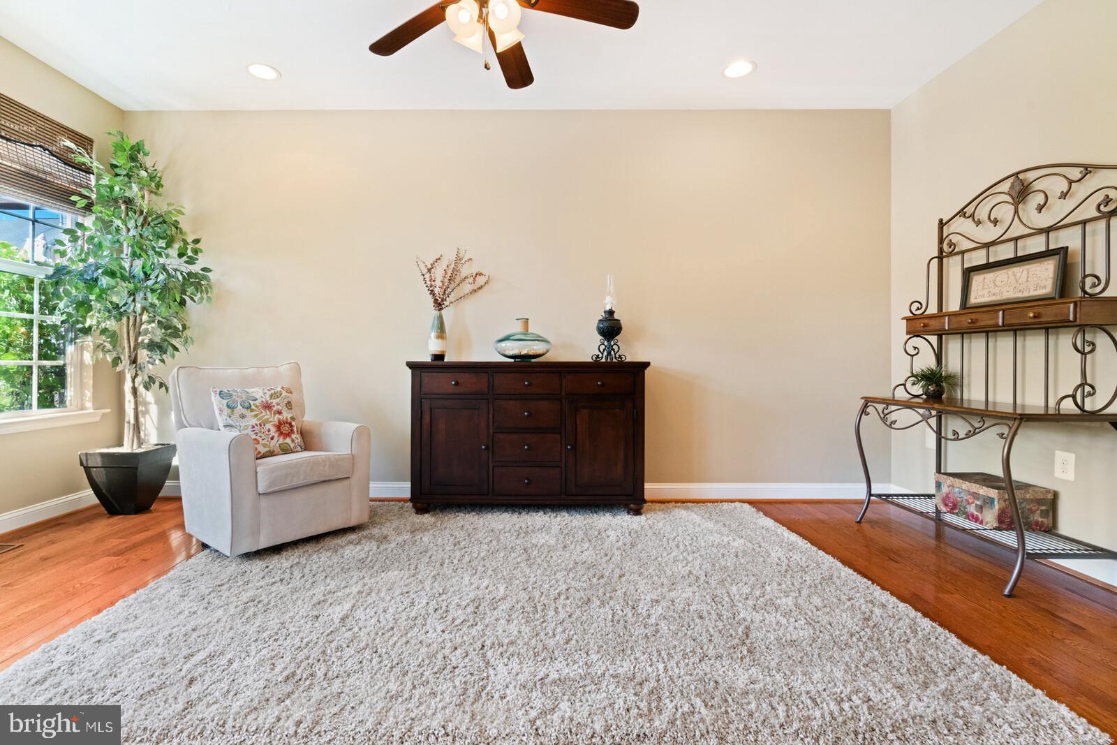 POTOMAC CROSSING - Residential