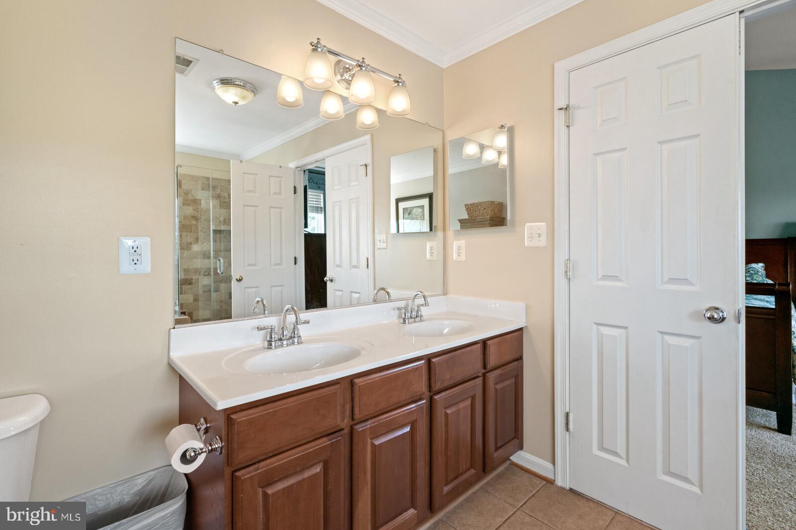 POTOMAC CROSSING - Residential