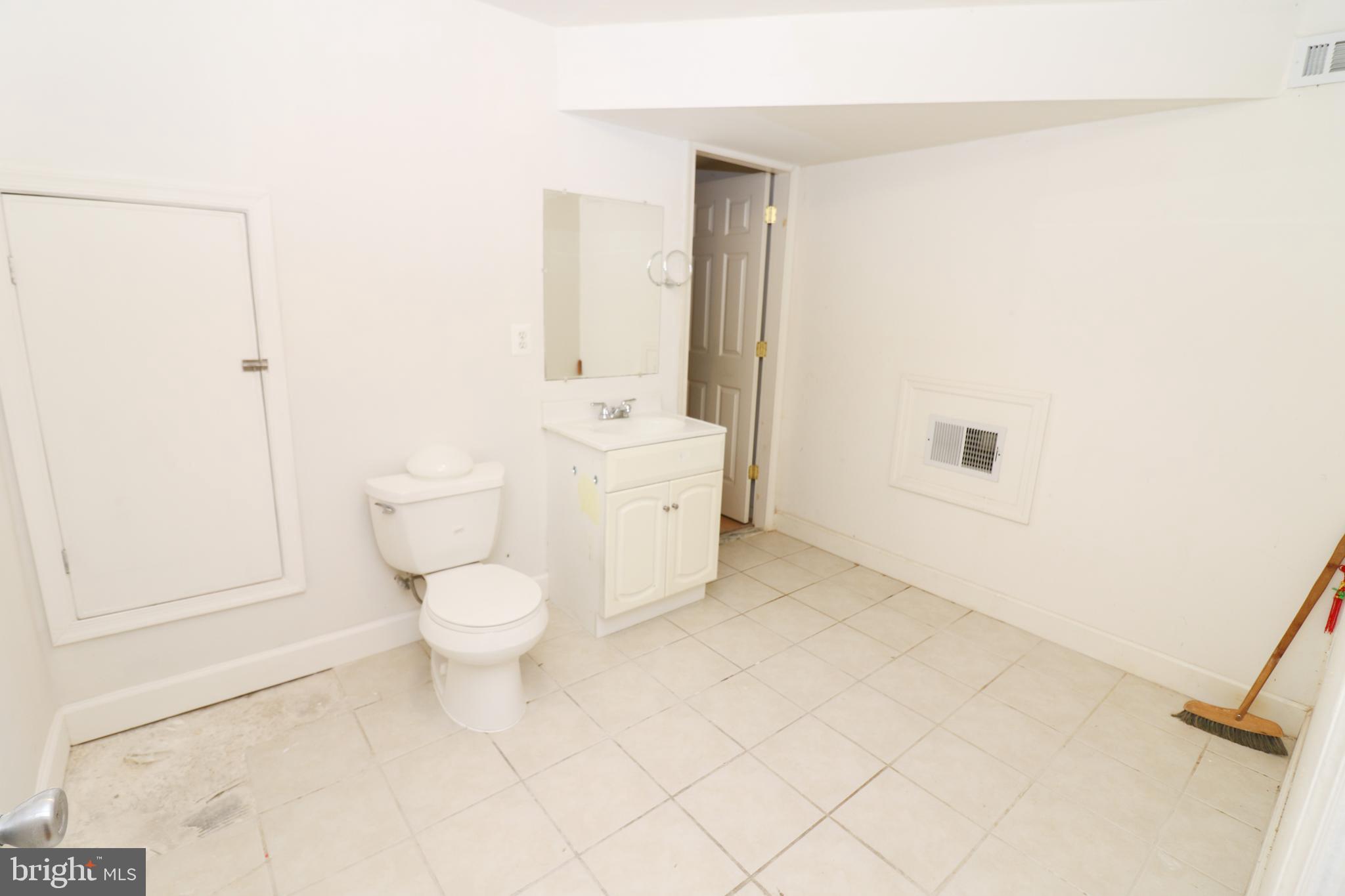 SOUTHAMPTON - Residential