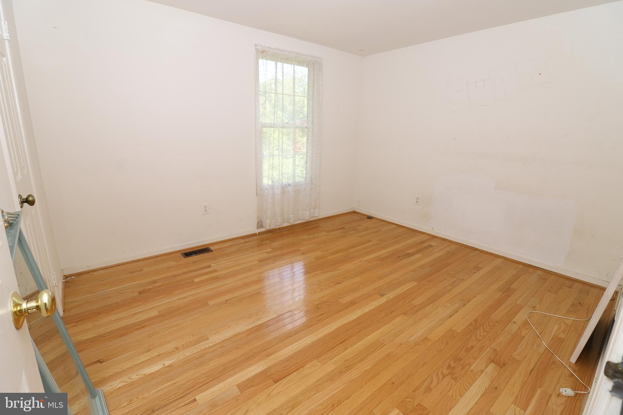 SOUTHAMPTON - Residential