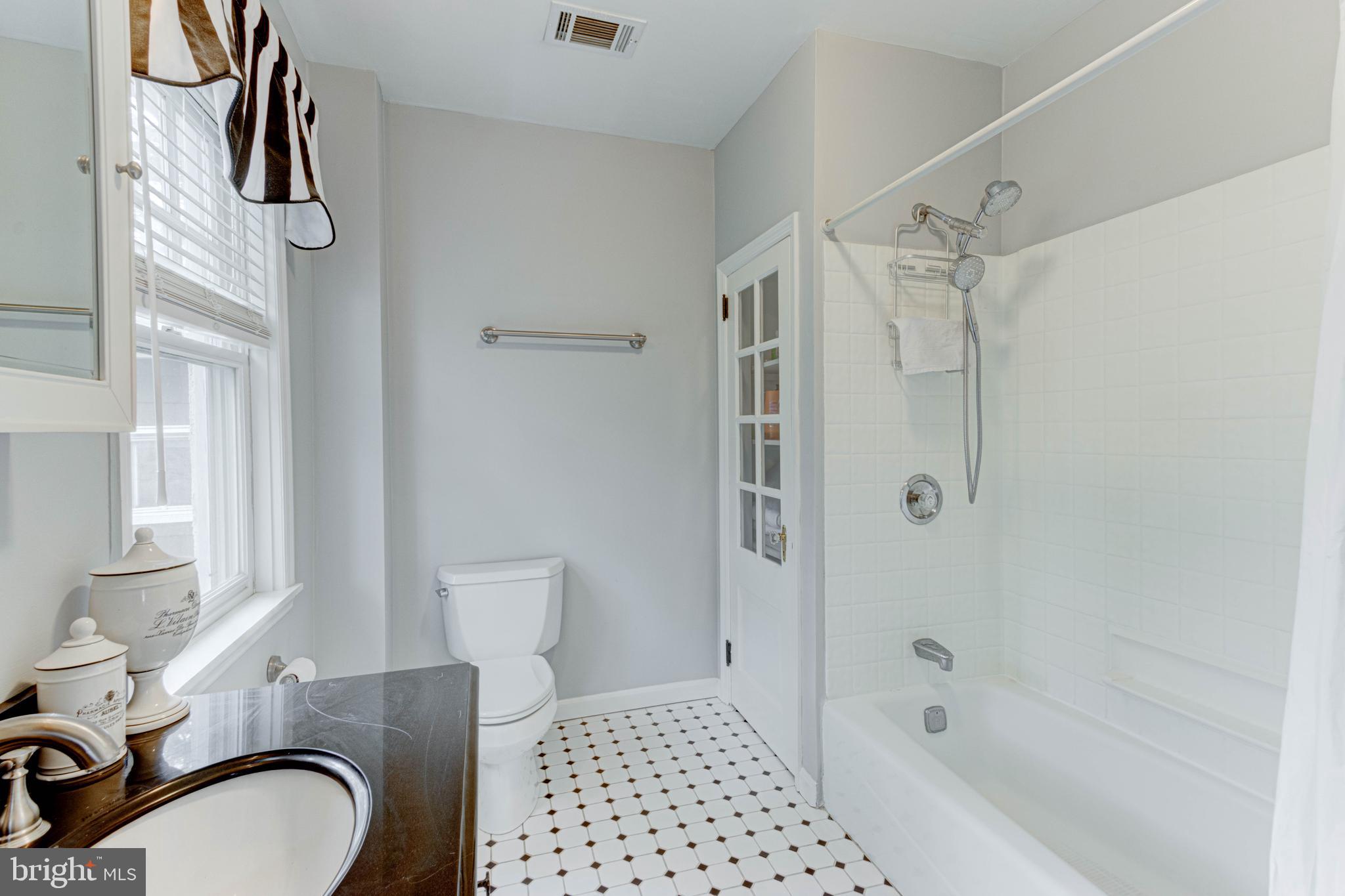 HISTORIC DISTRICT - Residential