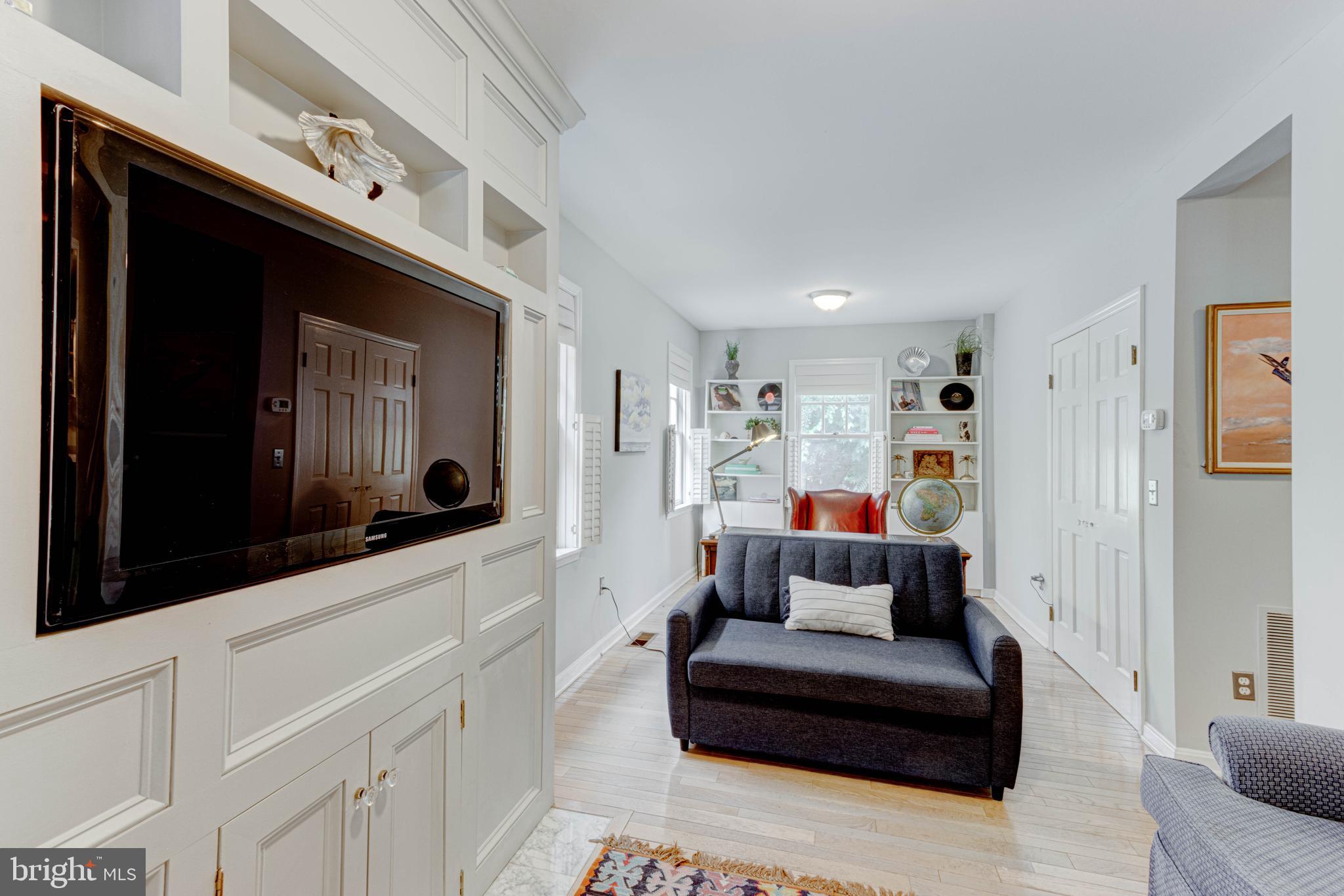 HISTORIC DISTRICT - Residential