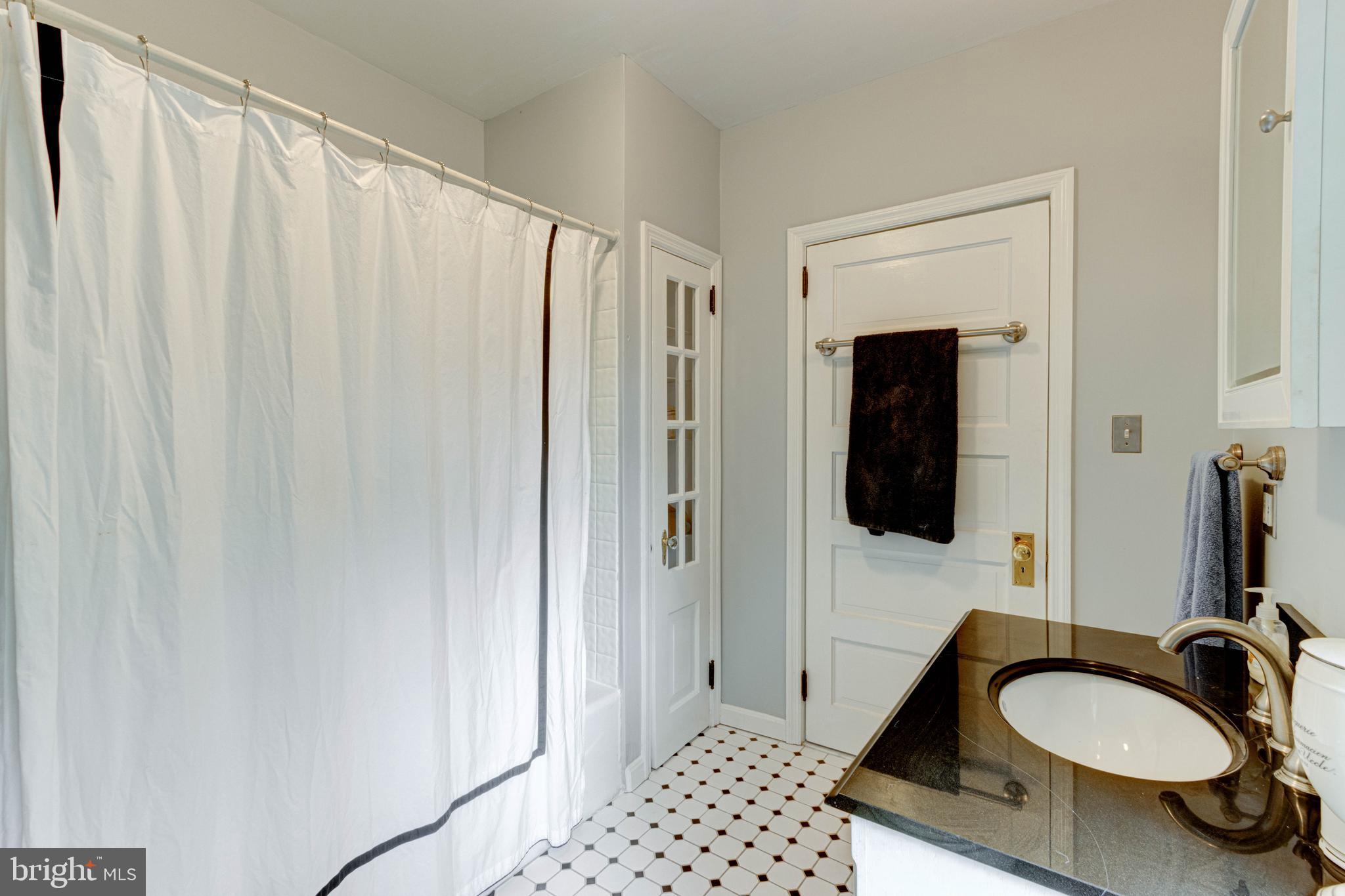 HISTORIC DISTRICT - Residential