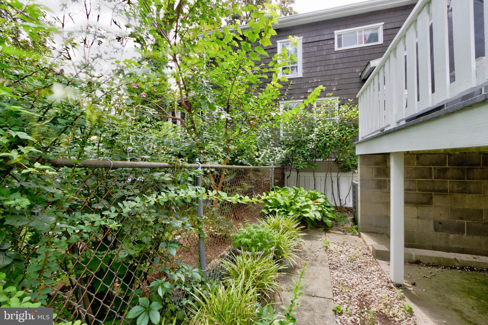 HISTORIC DISTRICT - Residential