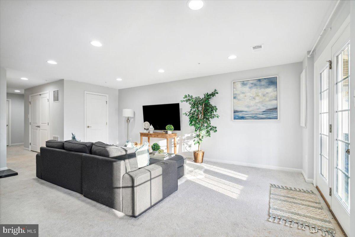 LANDSDALE - Residential