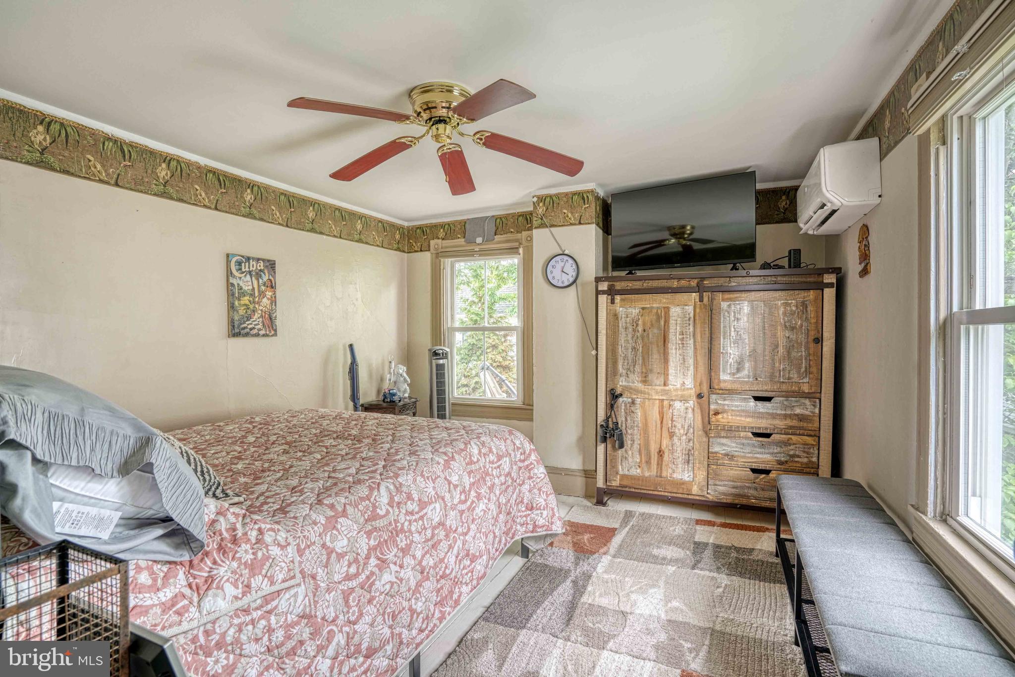 HISTORIC DISTRICT - WEST END - Residential