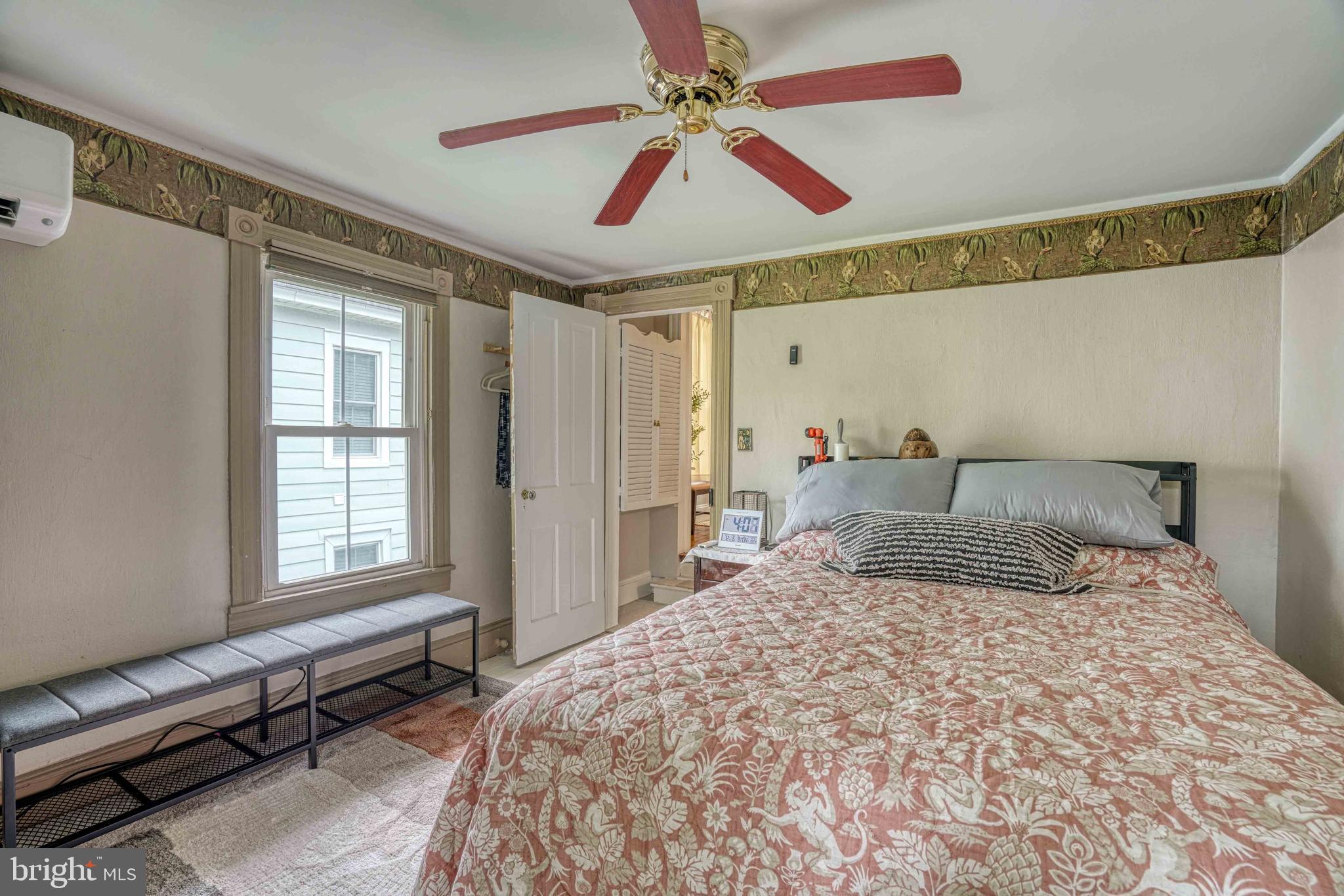 HISTORIC DISTRICT - WEST END - Residential