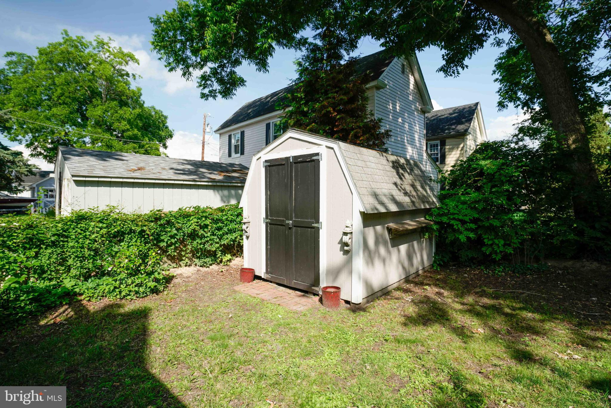 HISTORIC DISTRICT - WEST END - Residential
