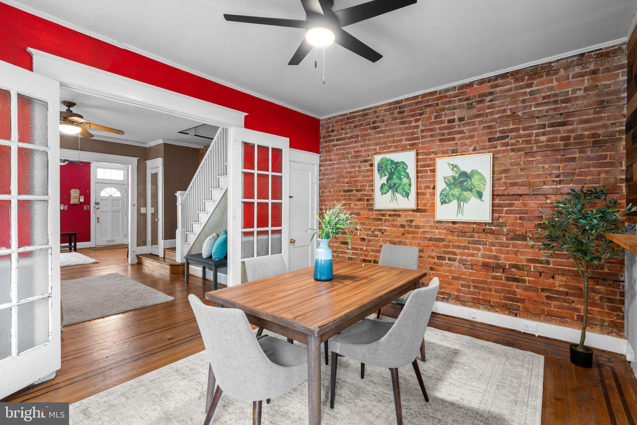 MEDFIELD - Residential