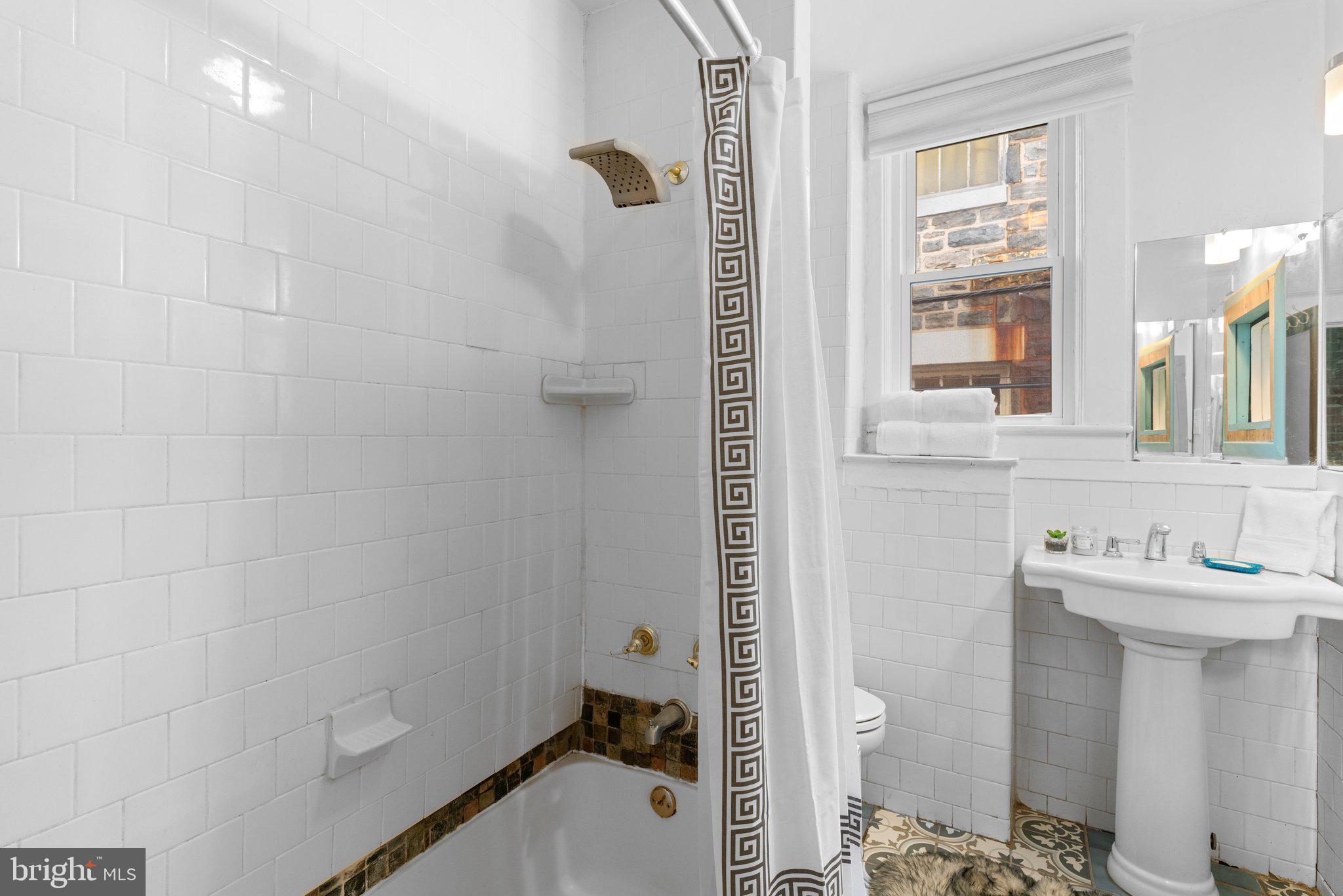 MEDFIELD - Residential