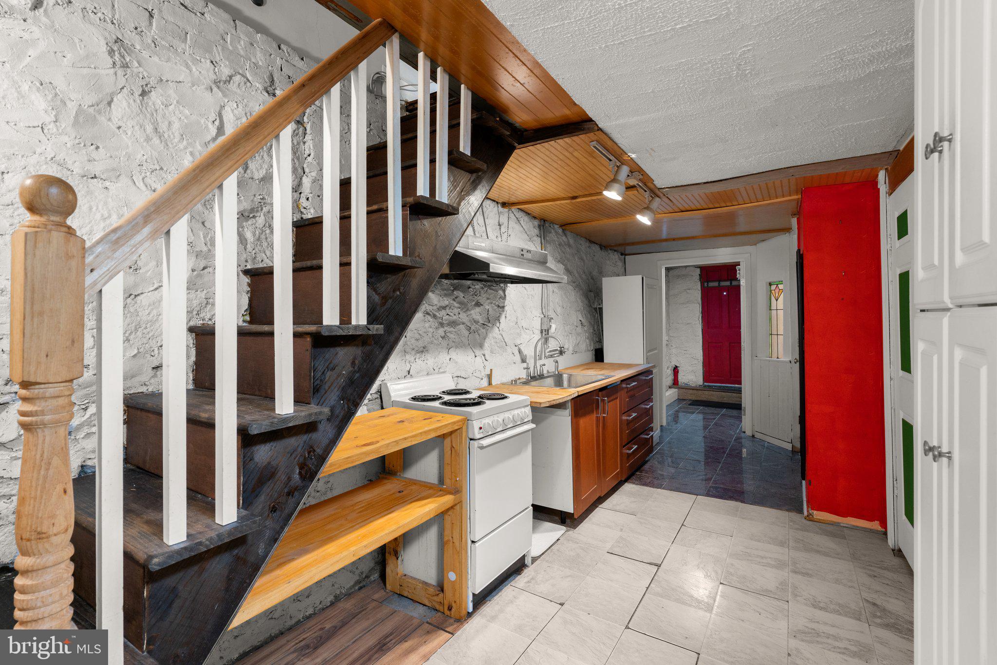 MEDFIELD - Residential