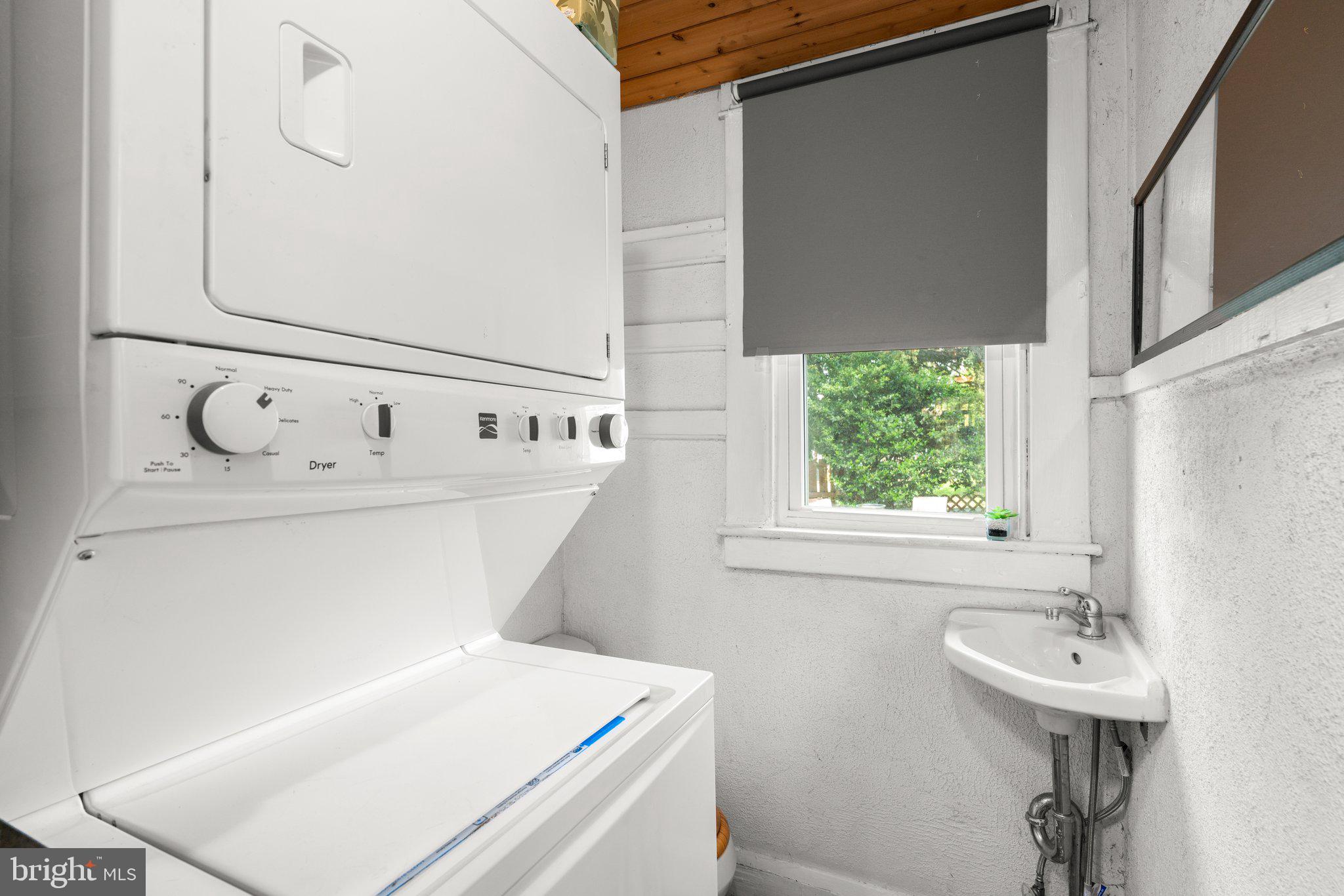 MEDFIELD - Residential