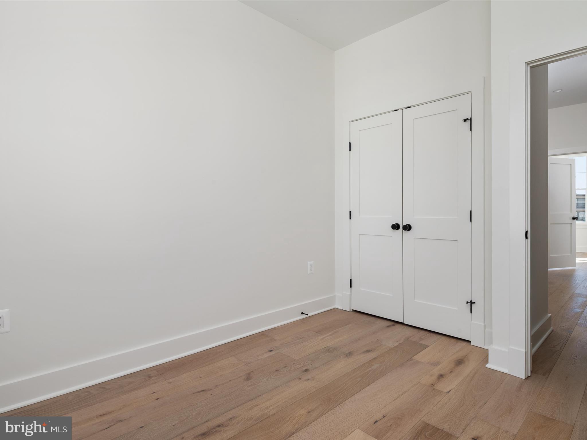 SUFFRAGE POINT - Residential