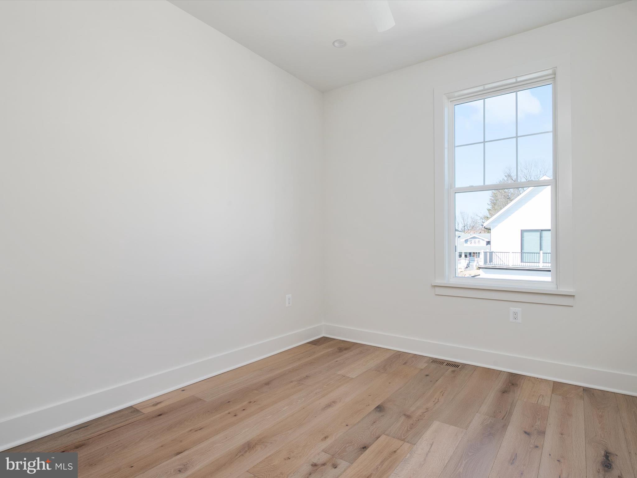 SUFFRAGE POINT - Residential