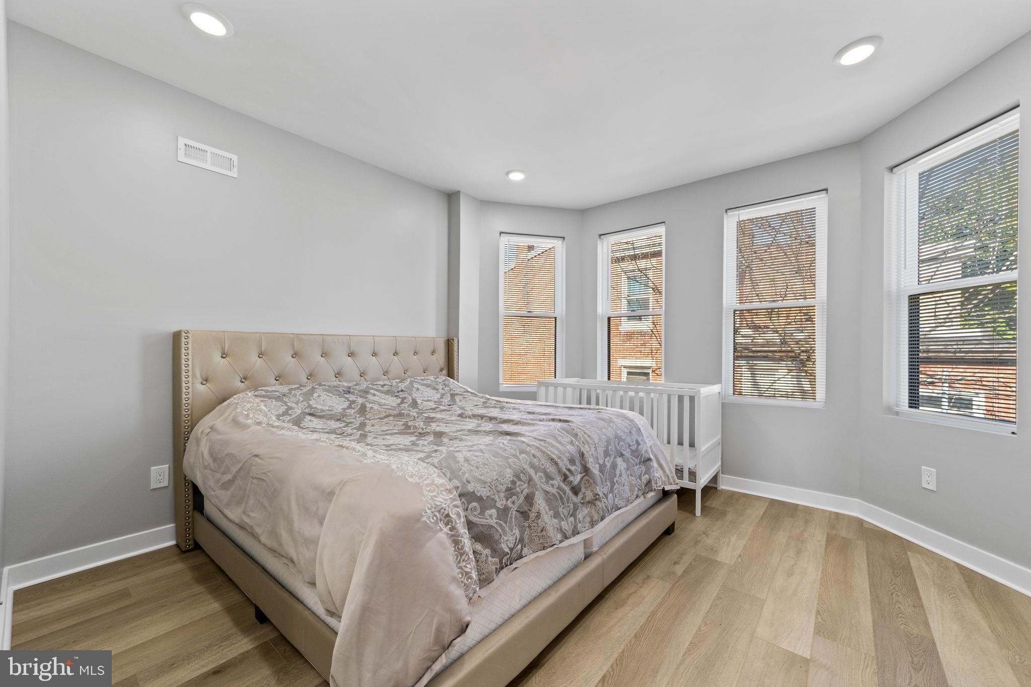 FRANKFORD - Residential