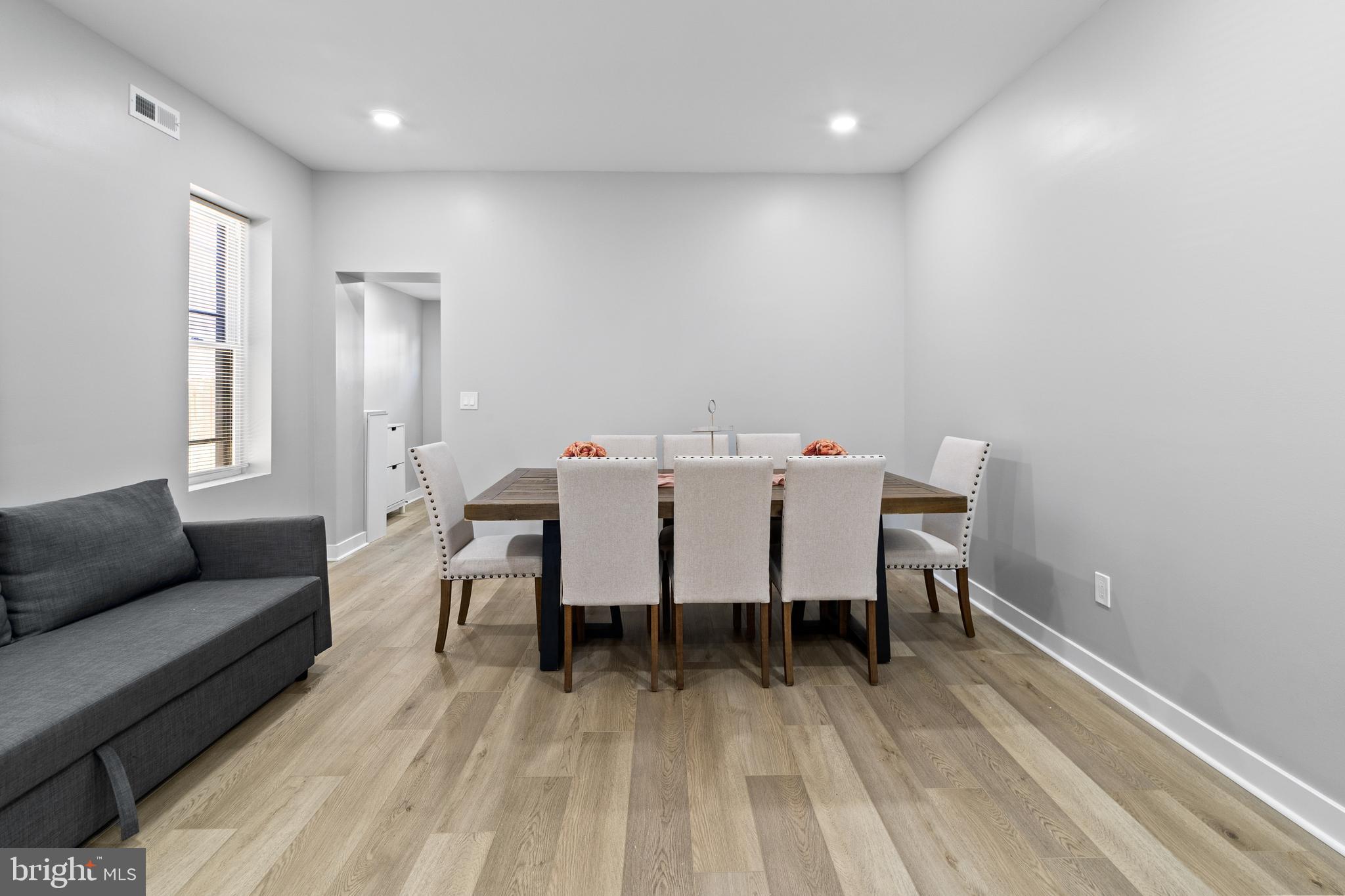 FRANKFORD - Residential