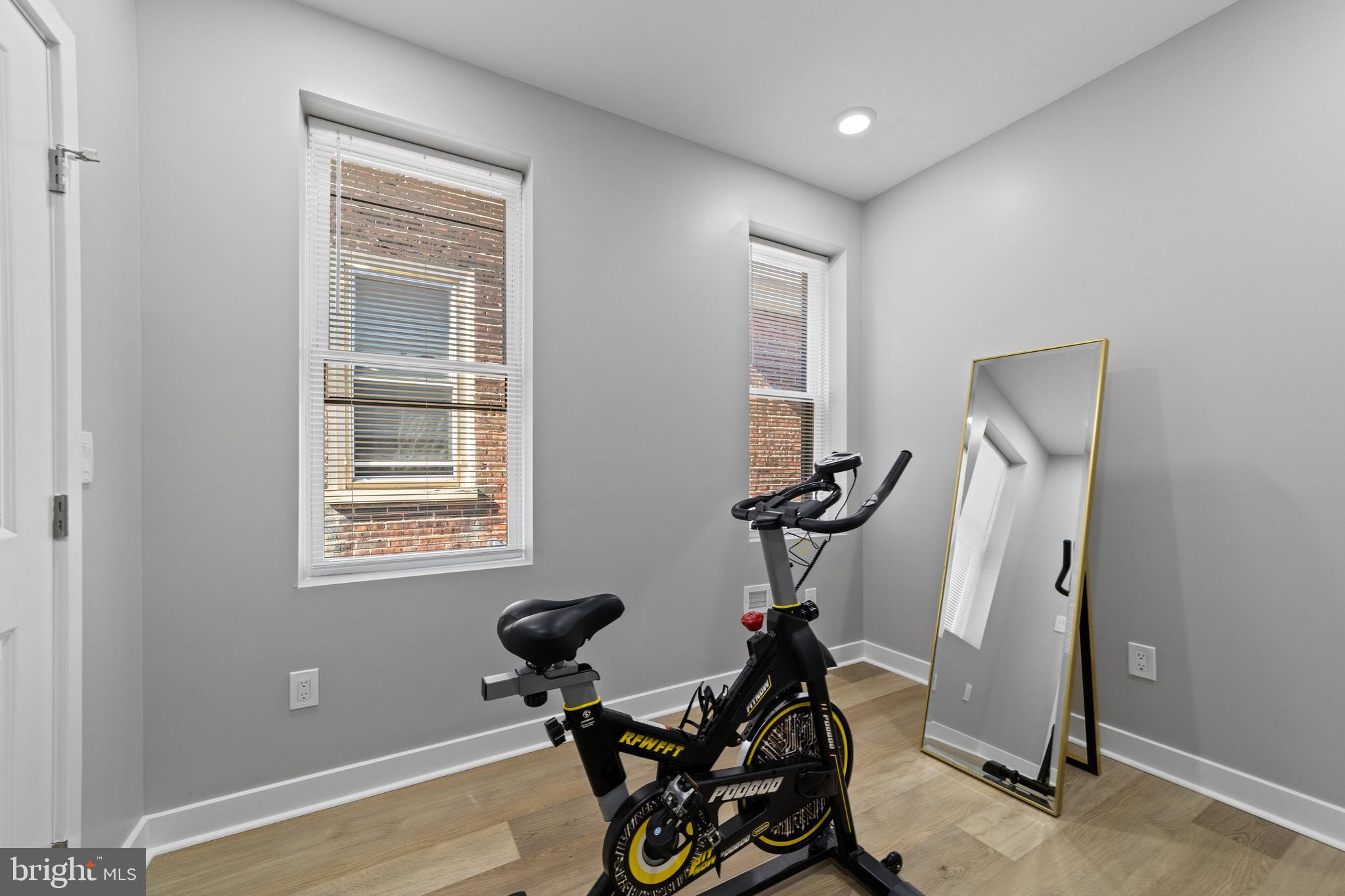 FRANKFORD - Residential