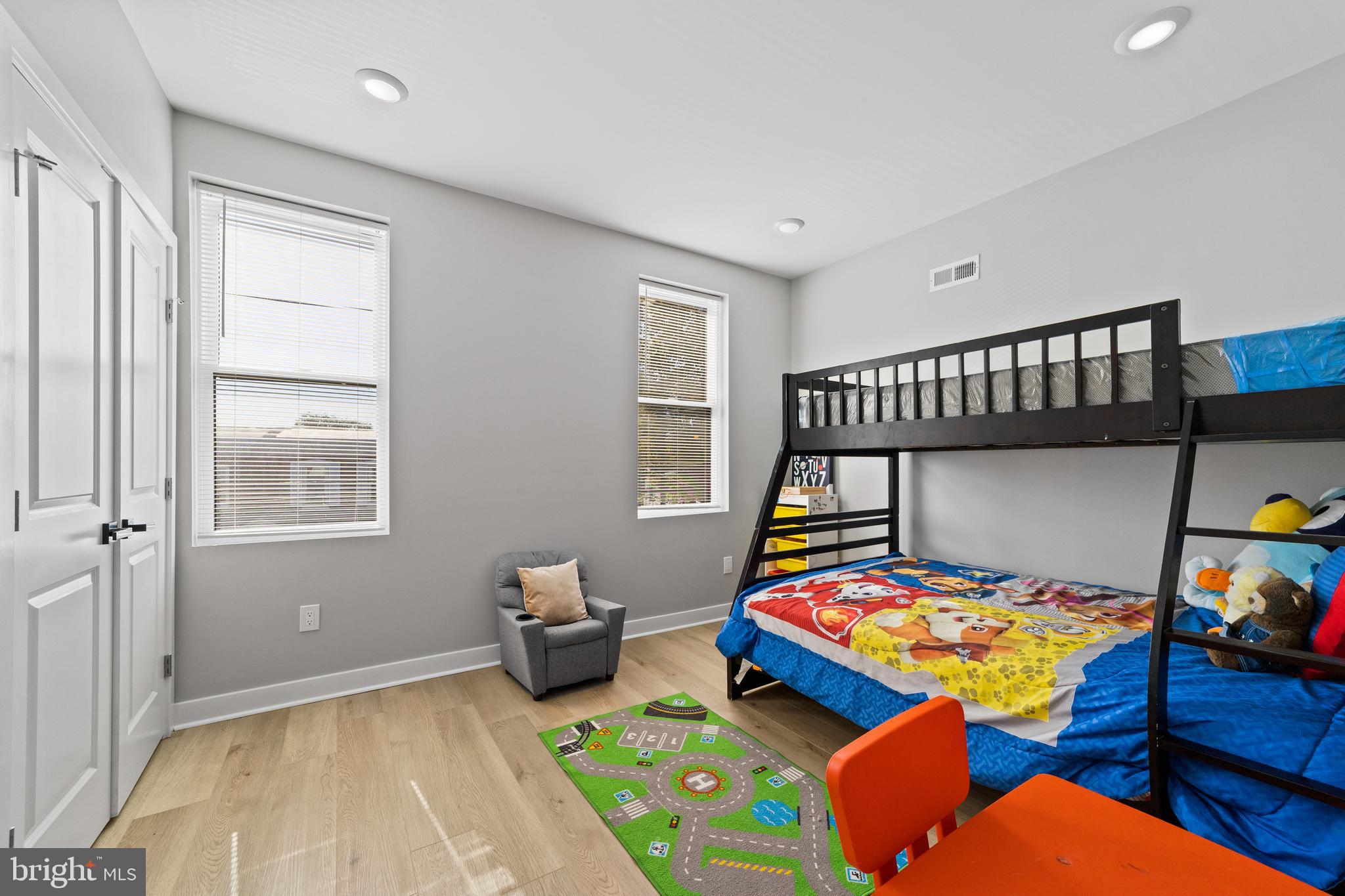 FRANKFORD - Residential