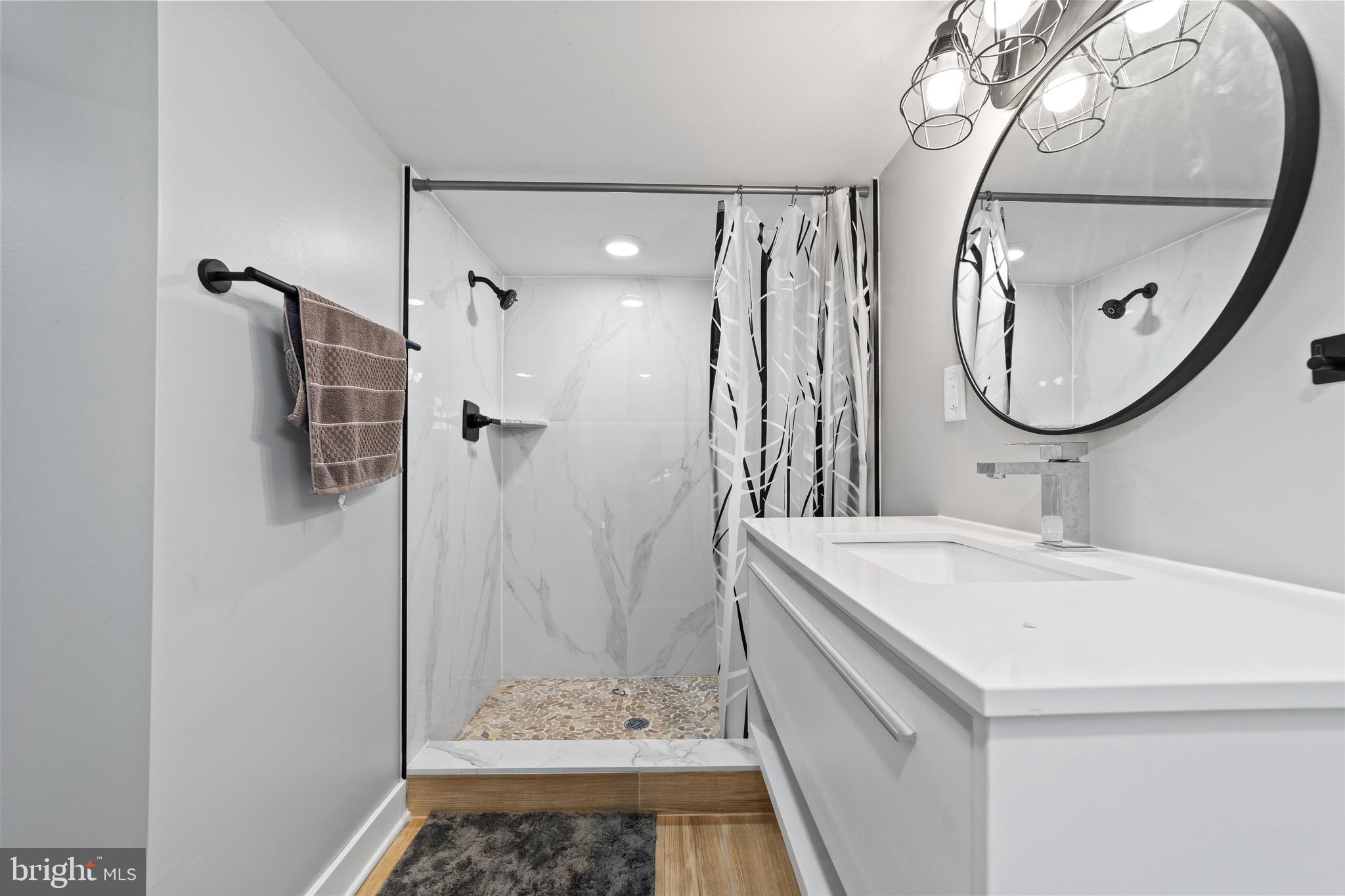FRANKFORD - Residential