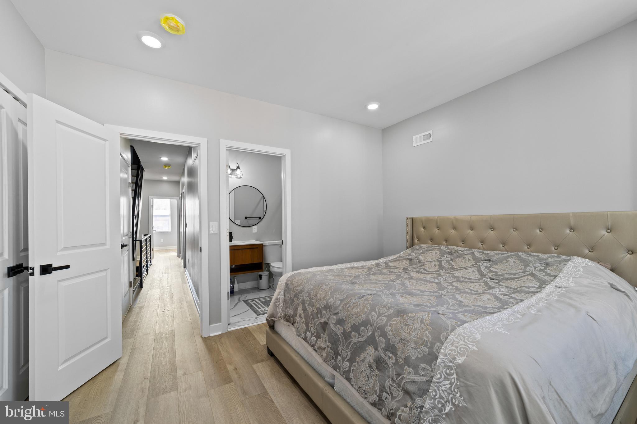 FRANKFORD - Residential