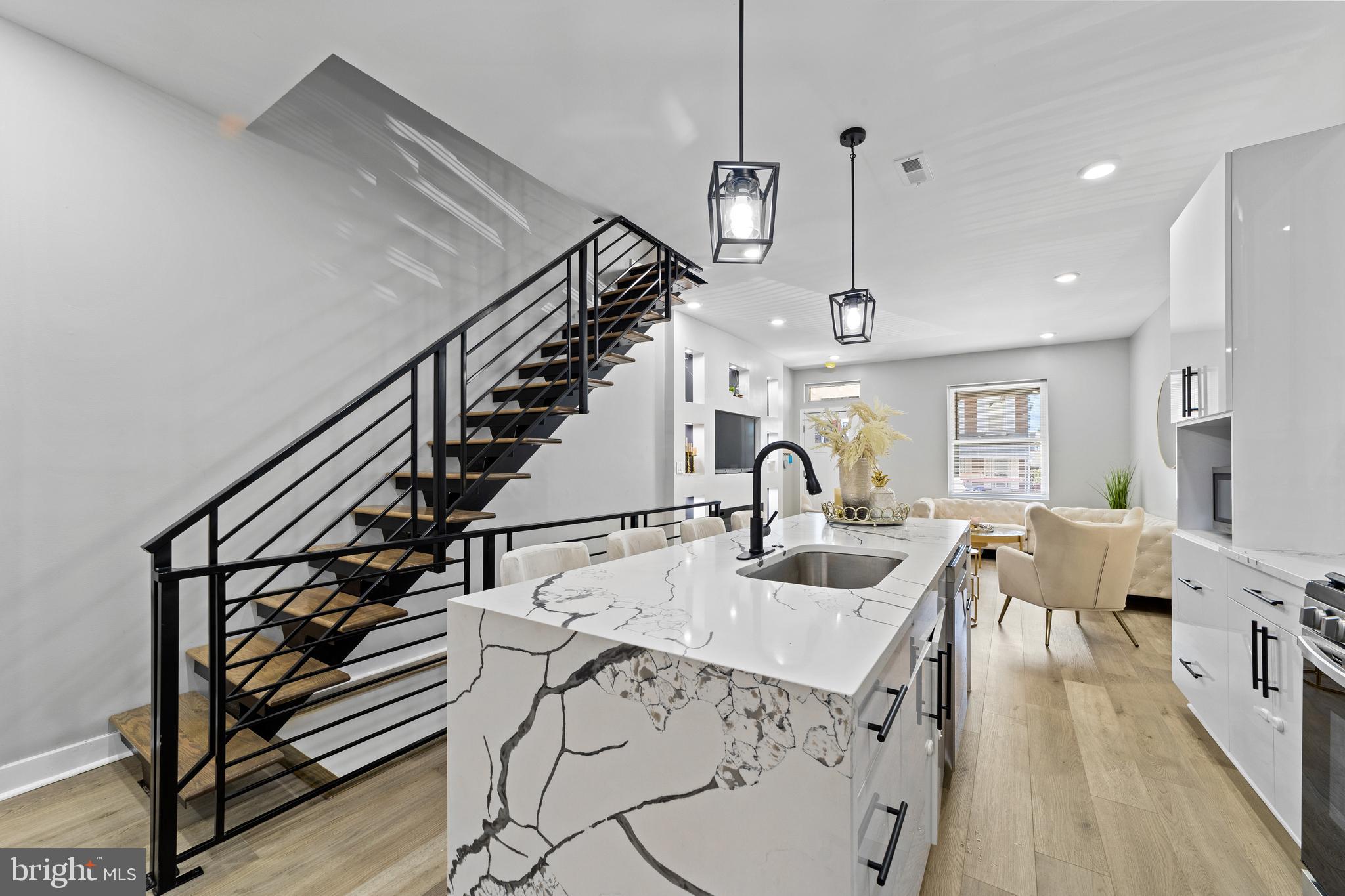 FRANKFORD - Residential