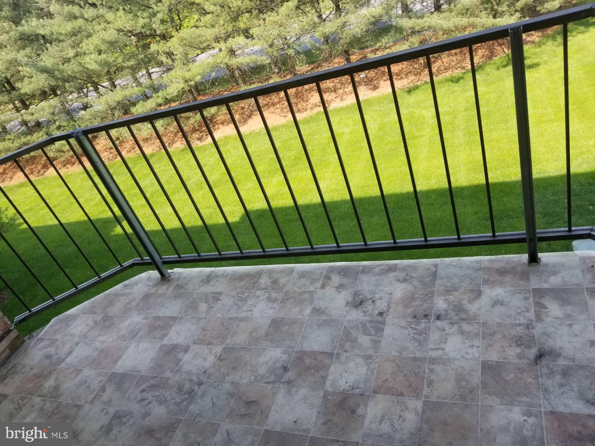 HUNTING RIDGE CONDOMINIUM - Residential Lease