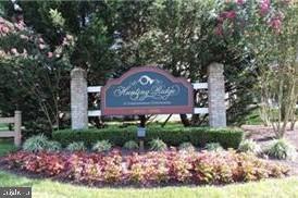 HUNTING RIDGE CONDOMINIUM - Residential Lease
