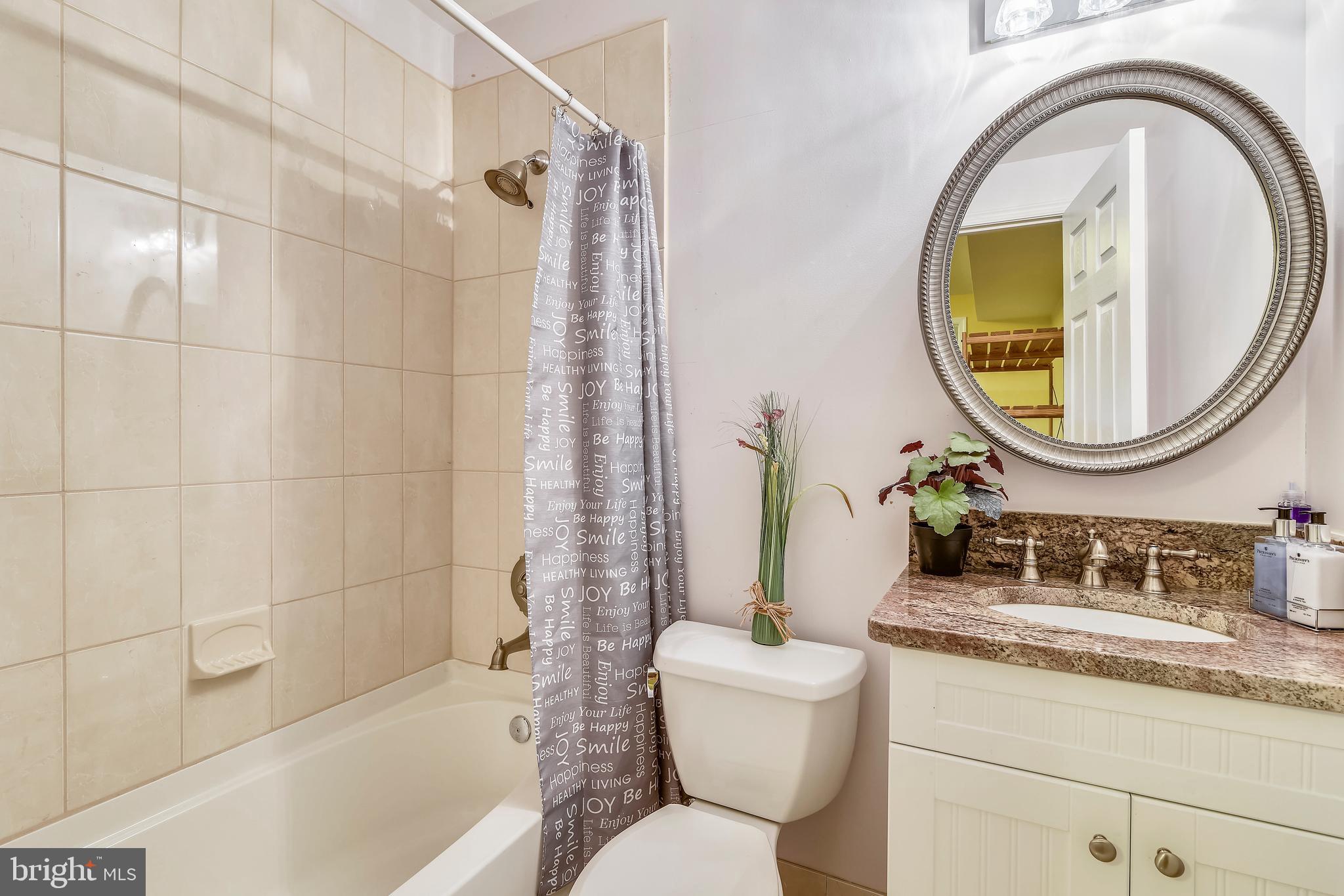 OLD COURTHOUSE WOODS - Residential Lease