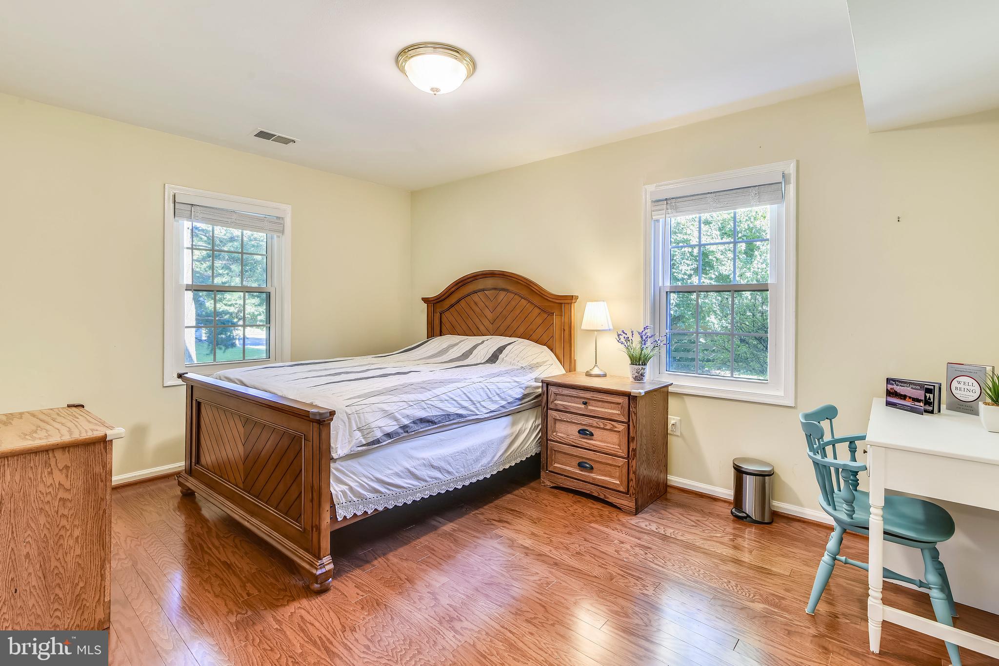 OLD COURTHOUSE WOODS - Residential Lease