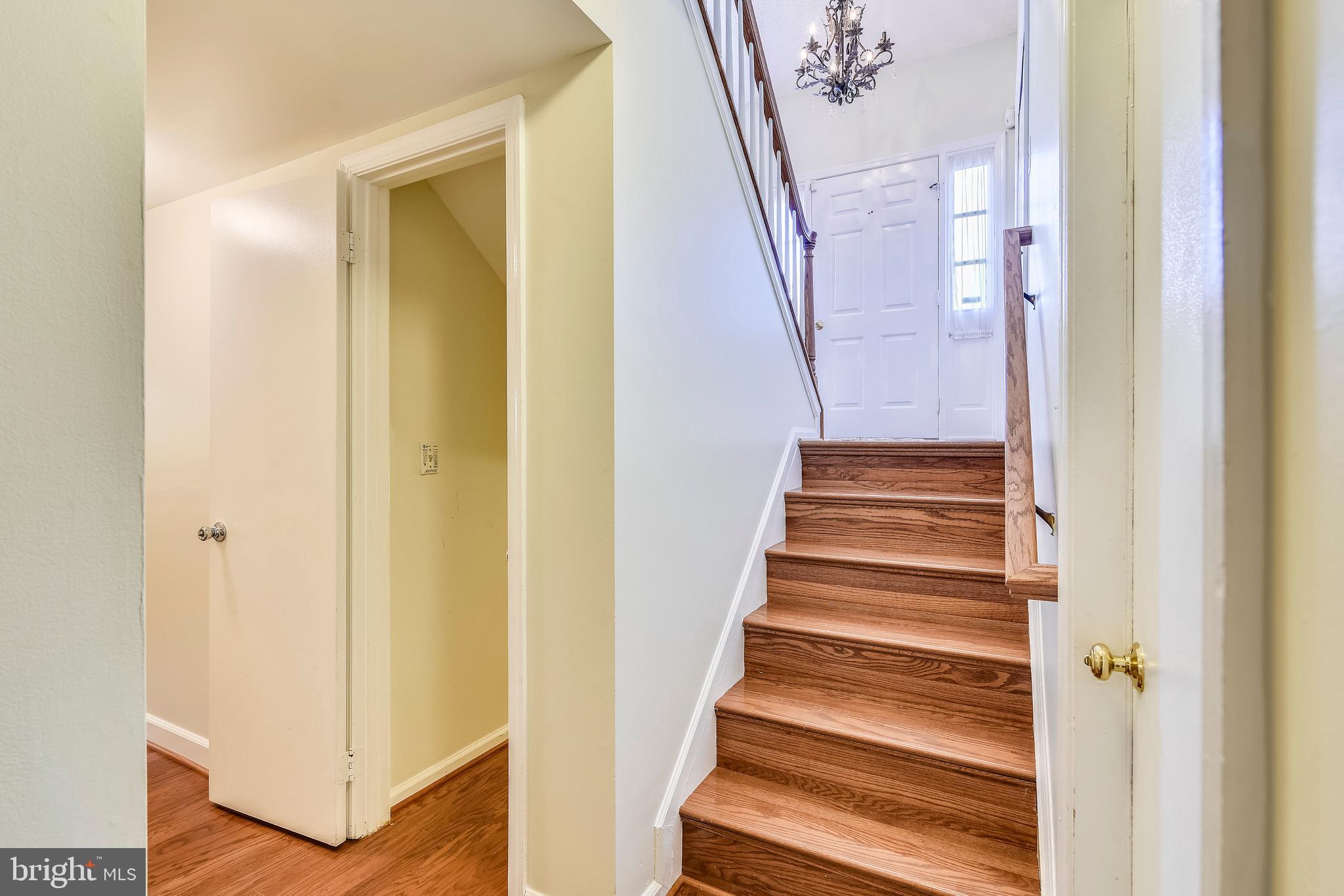 OLD COURTHOUSE WOODS - Residential Lease