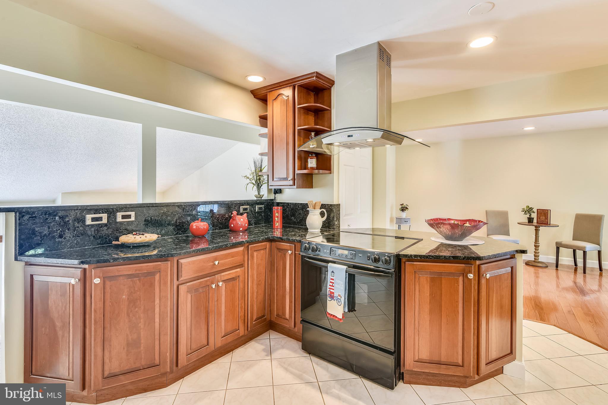 OLD COURTHOUSE WOODS - Residential Lease